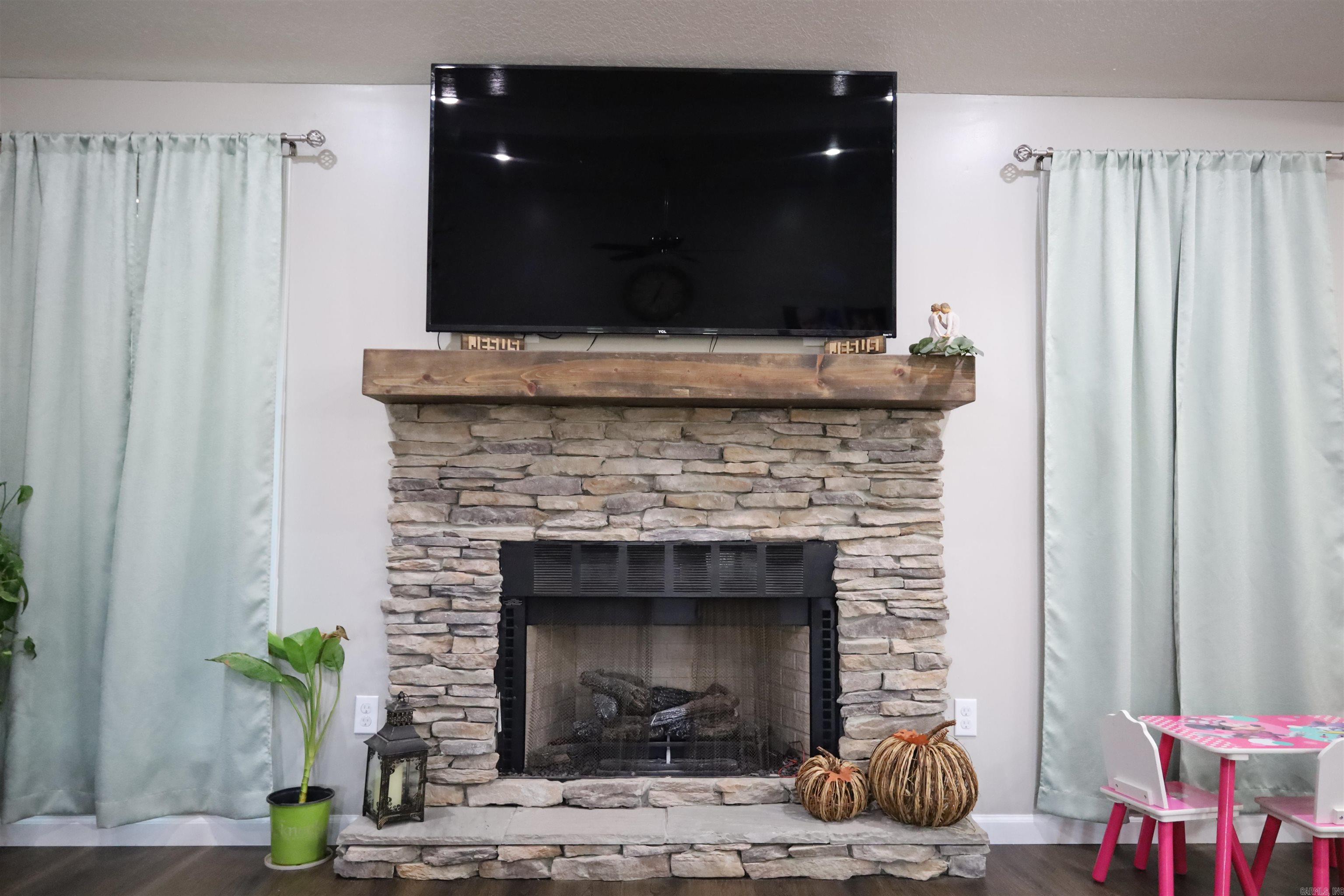 WALNUT VALLEY - Residential