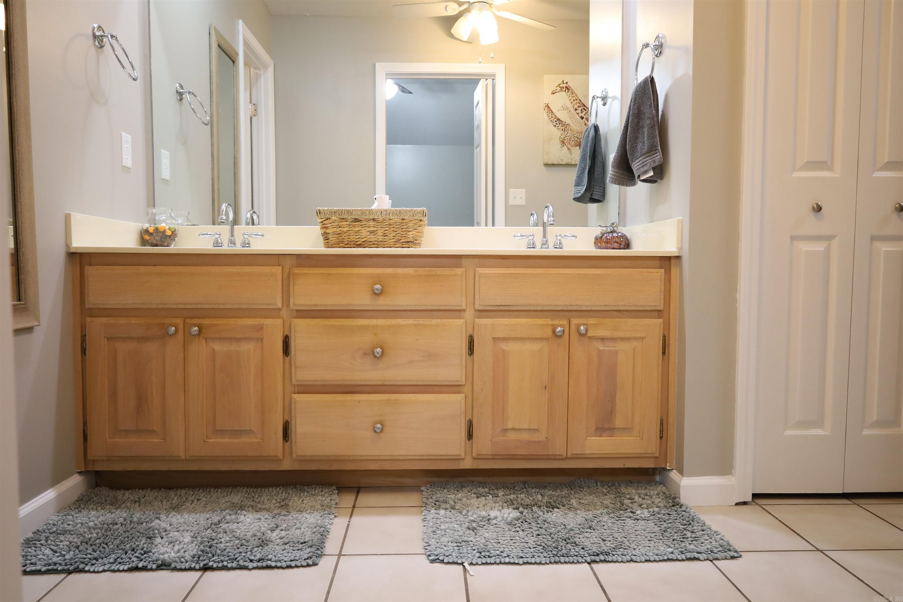WALNUT VALLEY - Residential