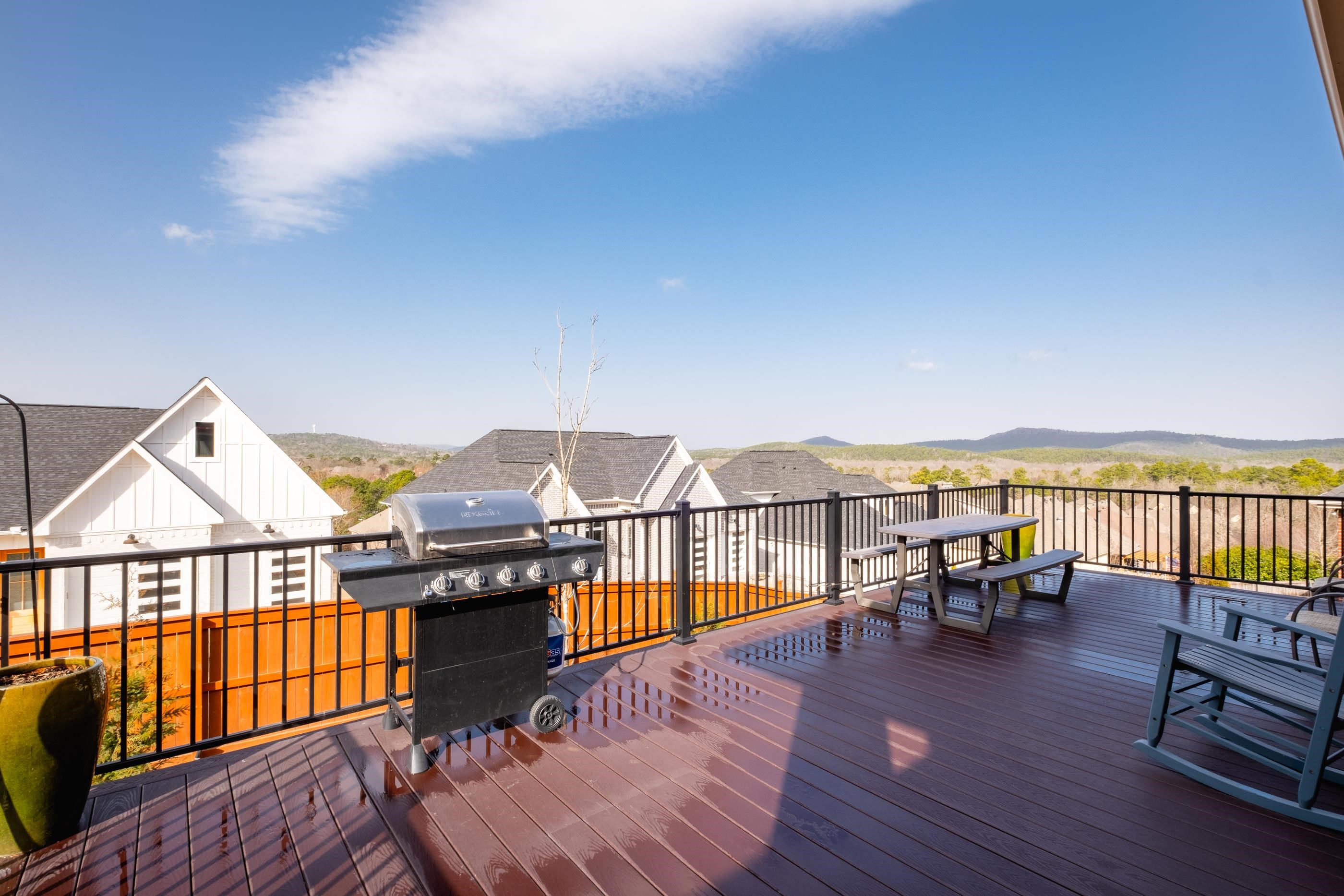 CHENAL VALLEY "TOURNAY CIRCLE" - Residential