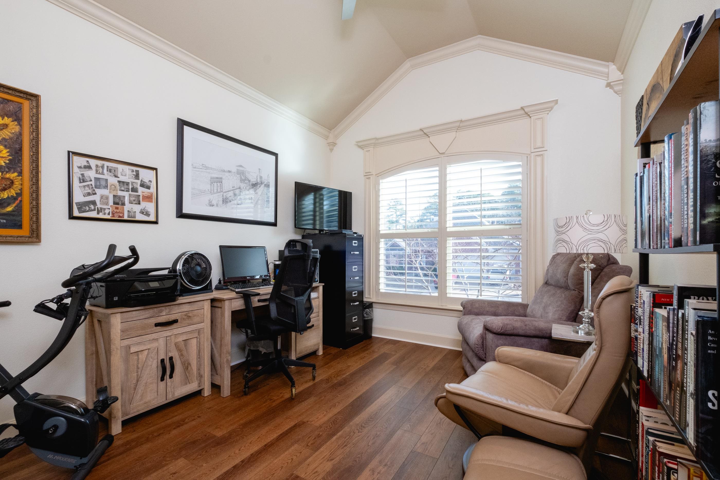 CHENAL VALLEY "TOURNAY CIRCLE" - Residential