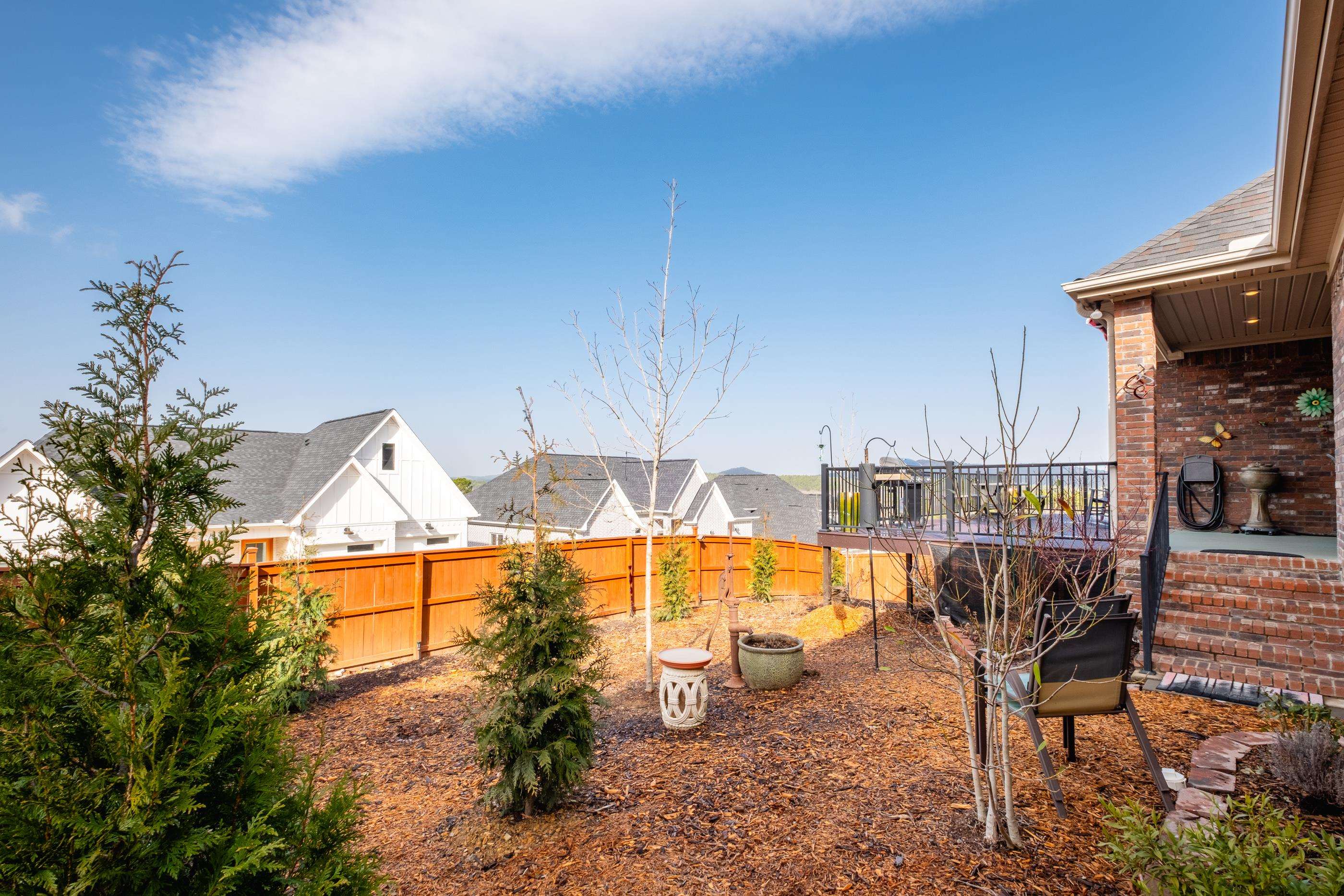 CHENAL VALLEY "TOURNAY CIRCLE" - Residential