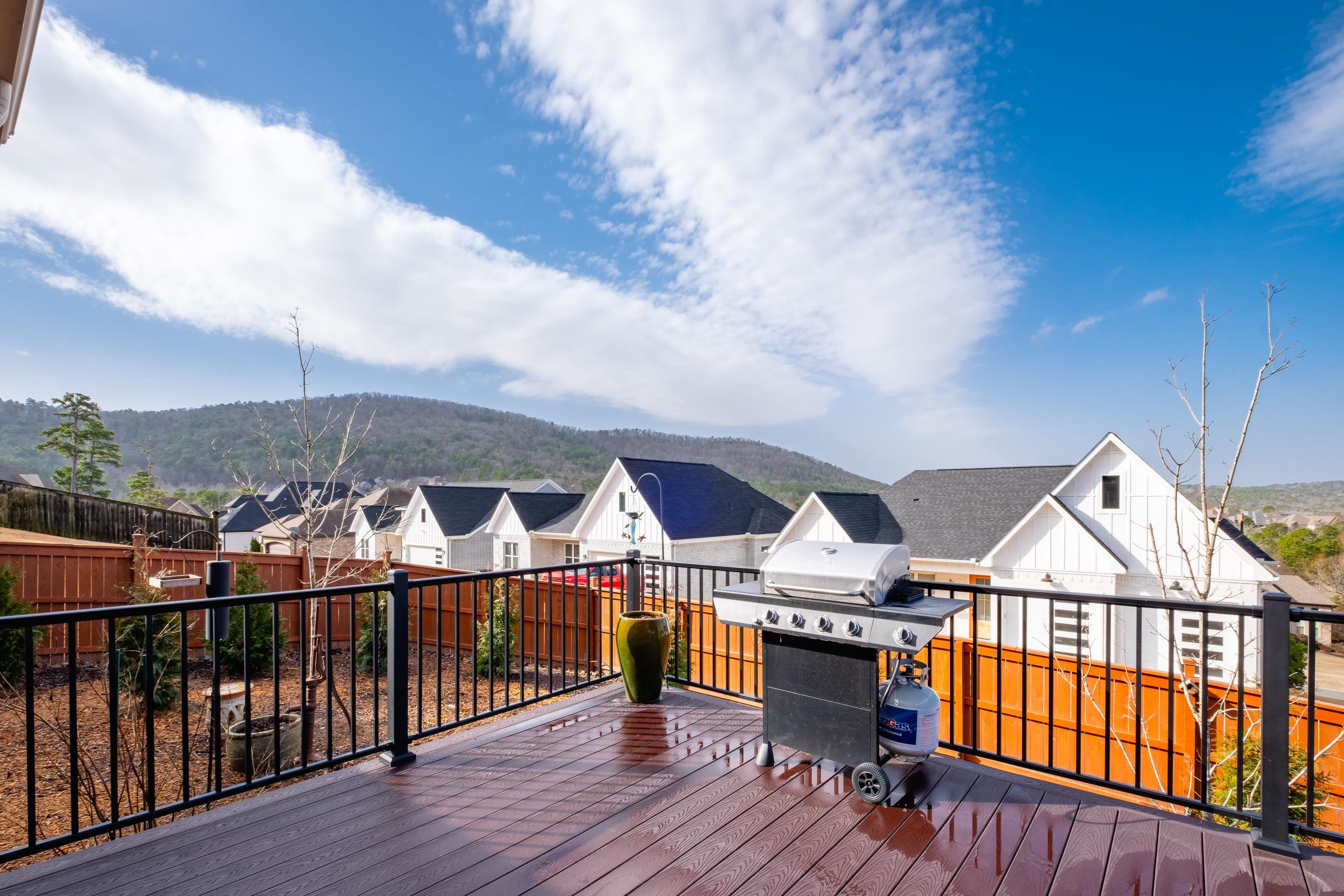 CHENAL VALLEY "TOURNAY CIRCLE" - Residential