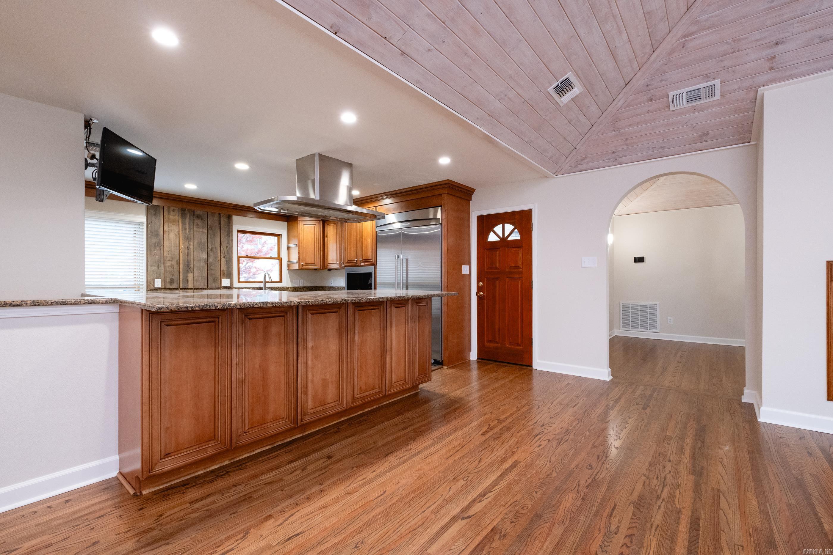 EAST PALISADES - Residential