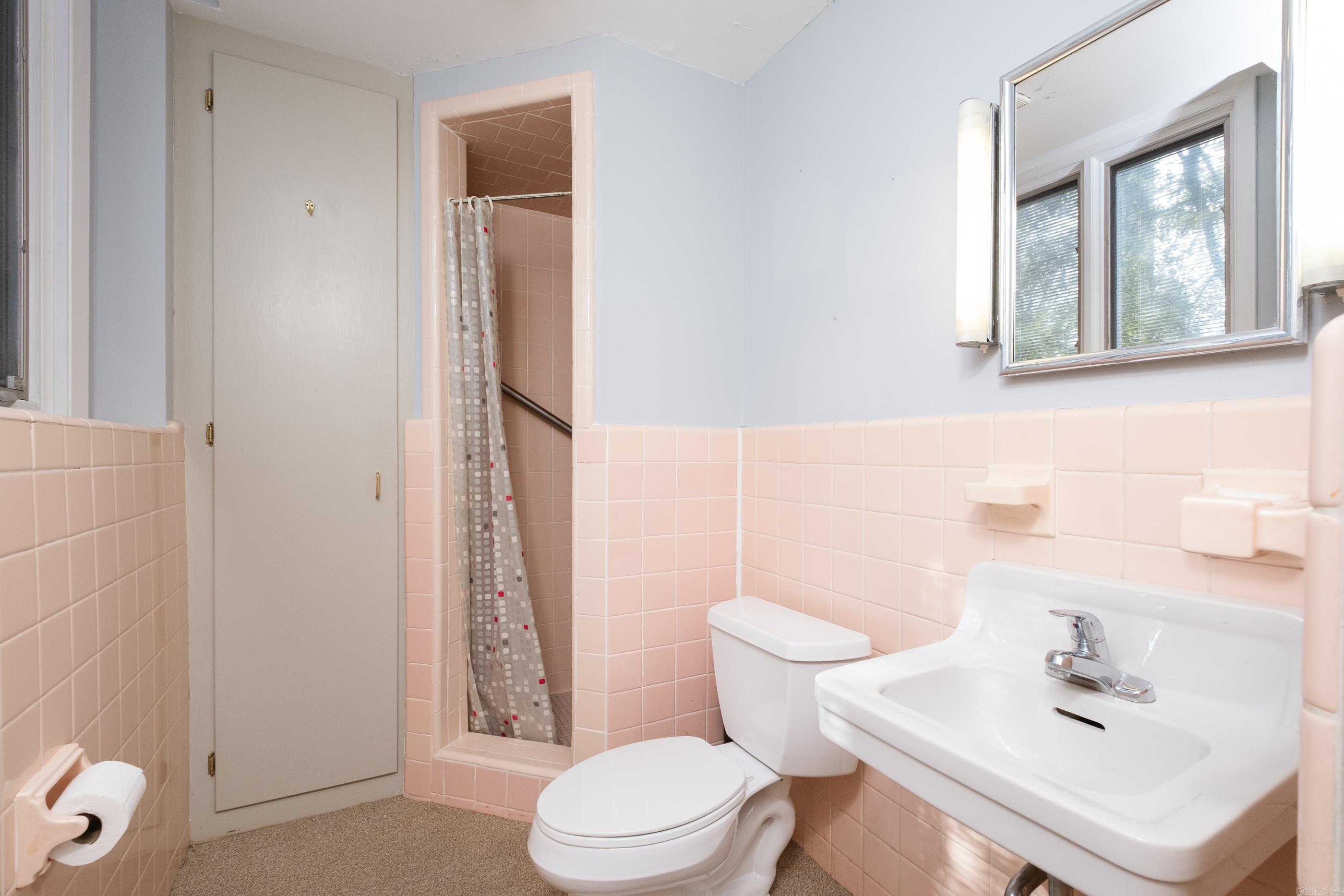 KINGWOOD PLACE - Residential