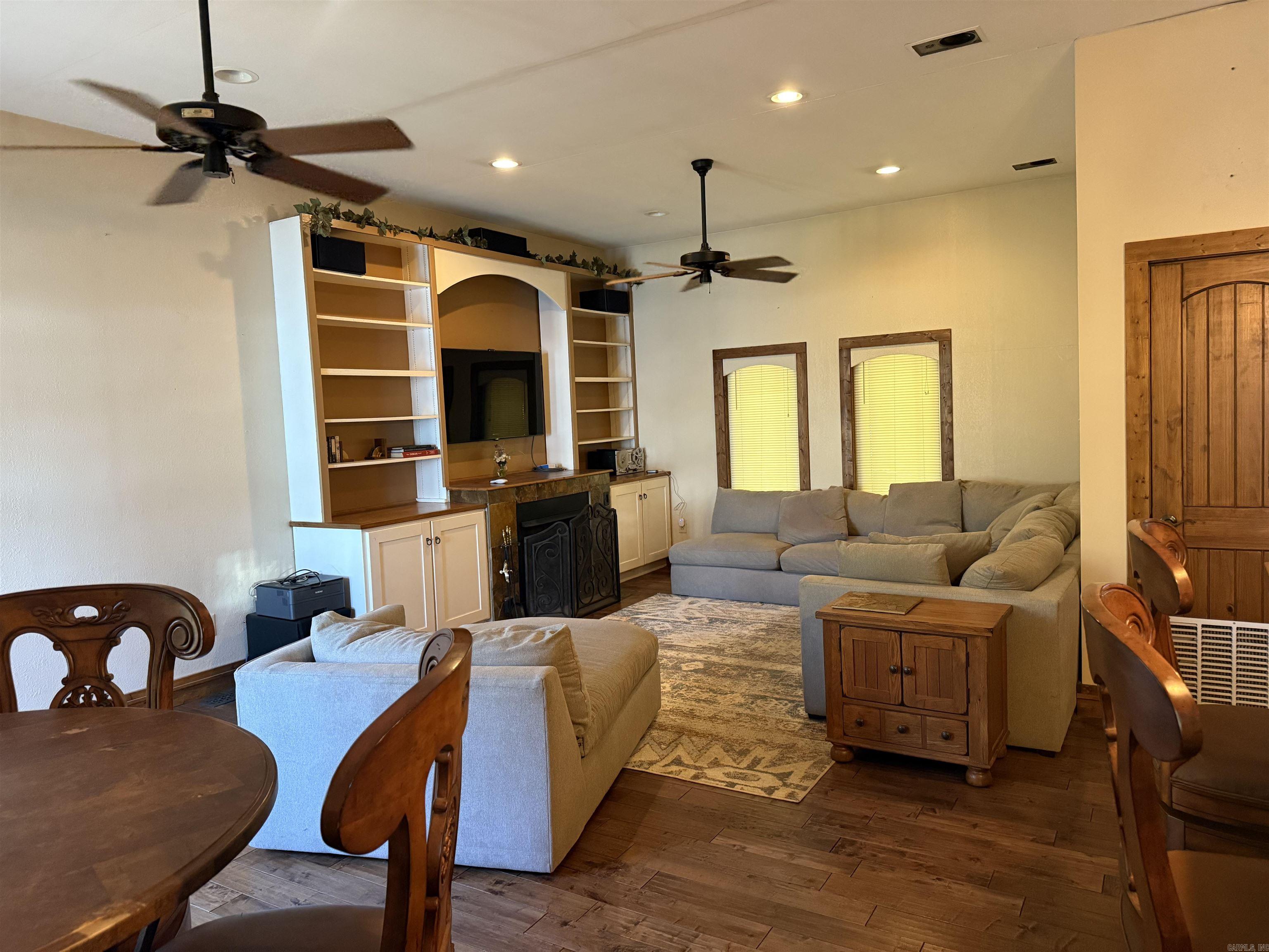 Silveridge - Residential