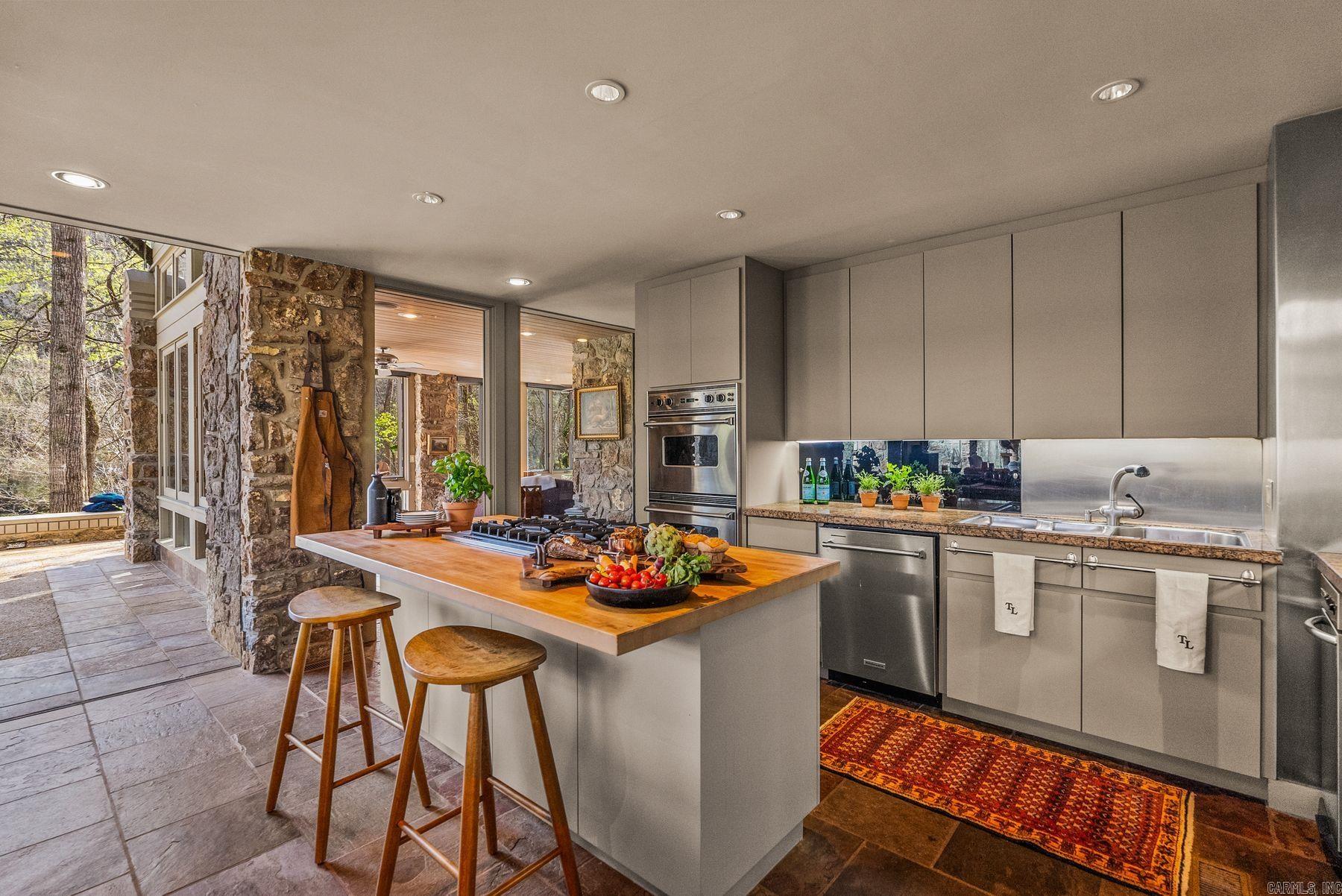 TROUT HAVEN - Residential