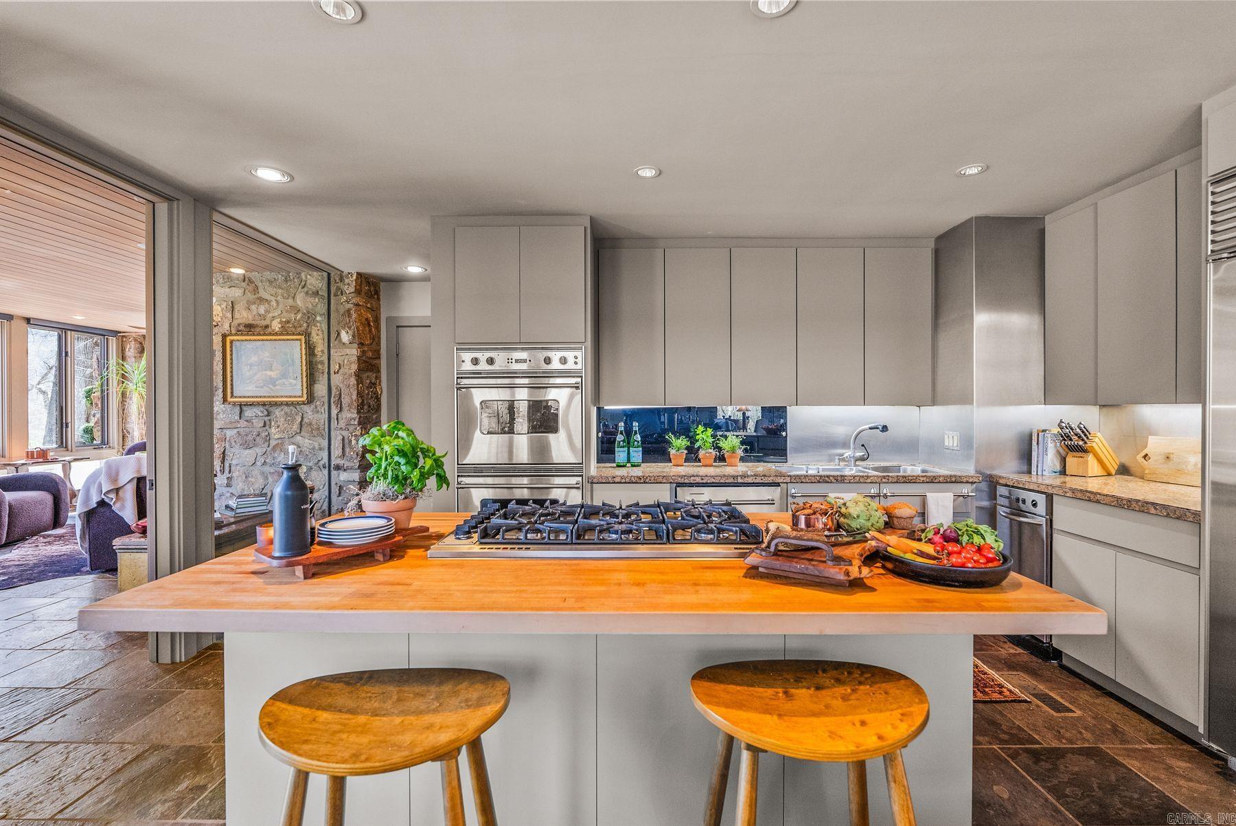 TROUT HAVEN - Residential