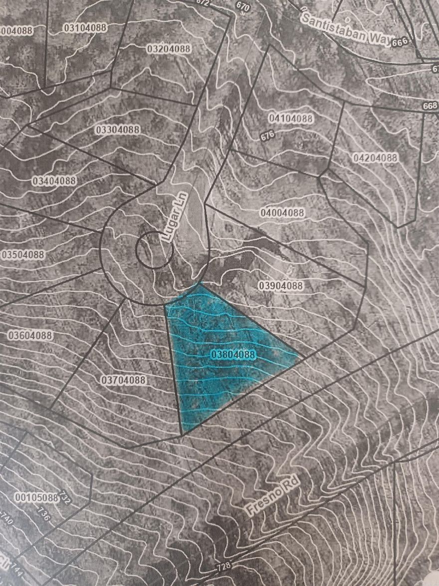 This gently sloped lot is located in a Lake Cortez neighborhood. In a culdesac , established homes in the area, perfect to build your dream home.