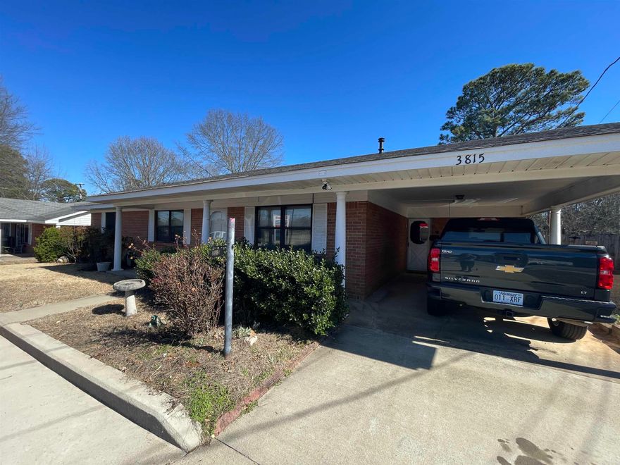 Very well built home, large backyard, great location. Close to everything in Benton. Seller offering to pay up to $4,000 of buyer's closing costs.