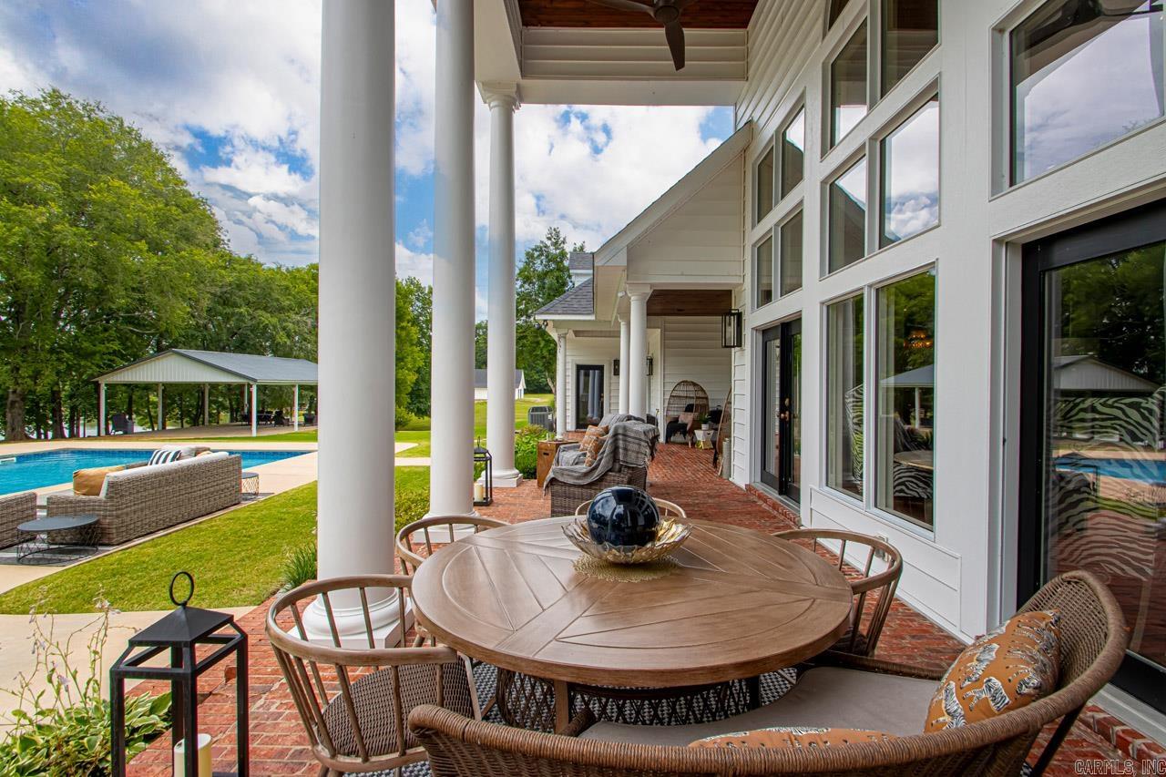 RIVER RANCH - Residential