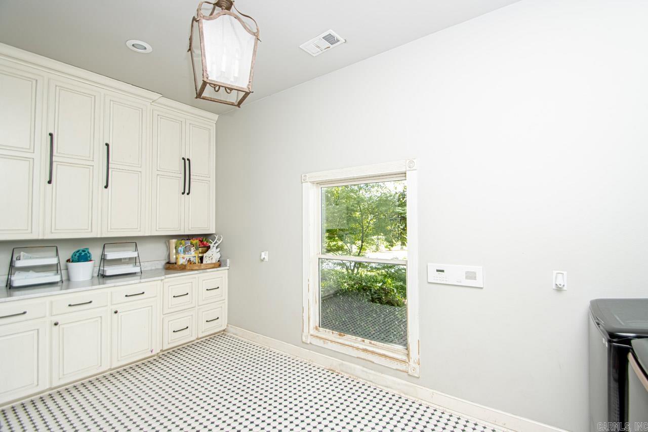 RIVER RANCH - Residential