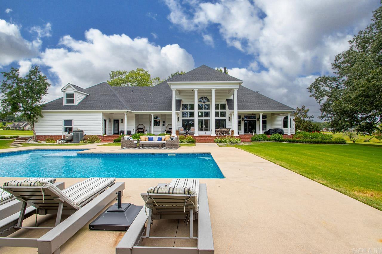 RIVER RANCH - Residential