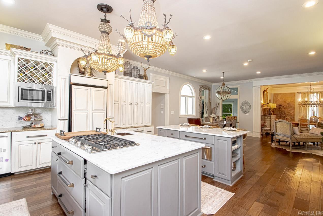 RIVER RANCH - Residential