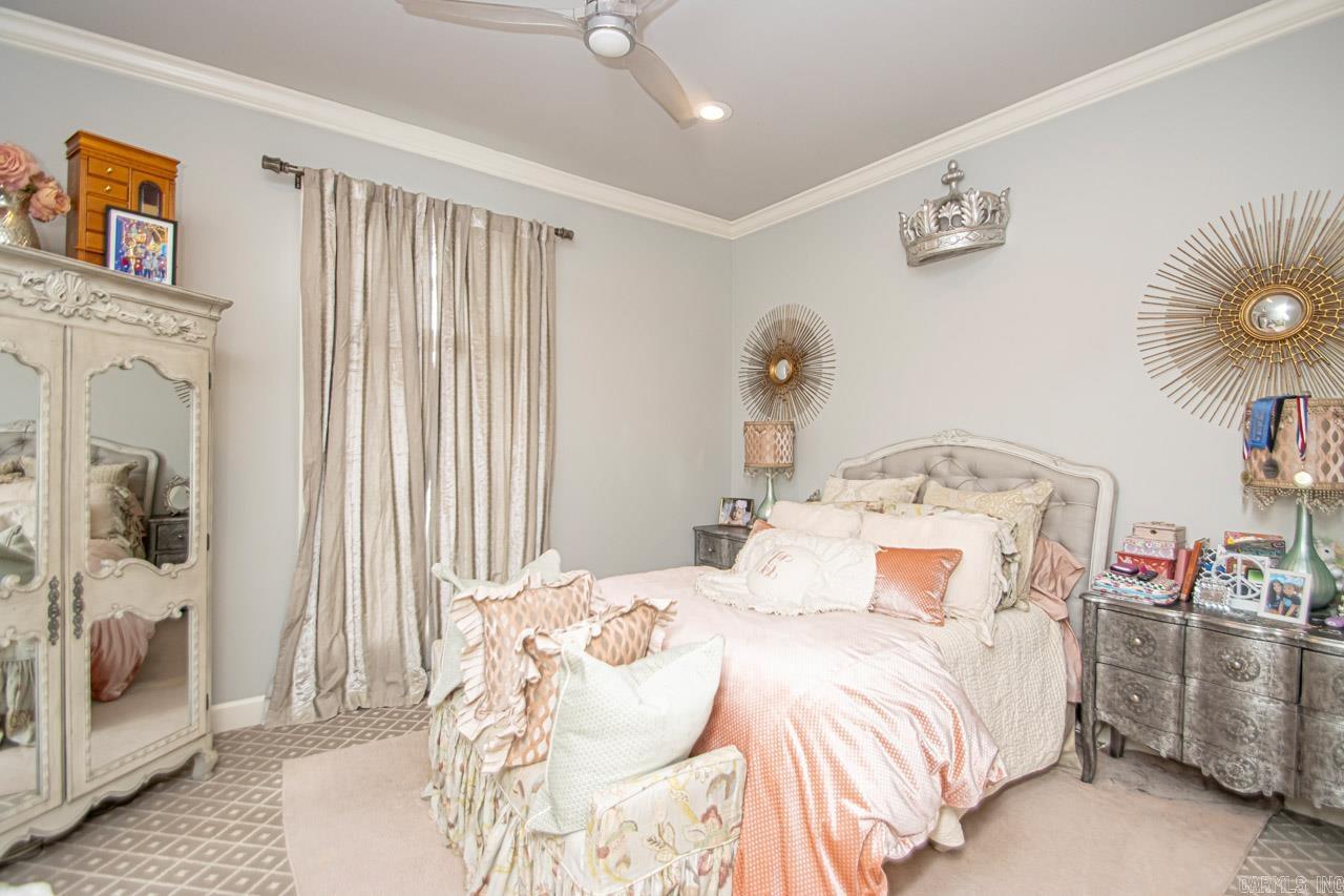 RIVER RANCH - Residential