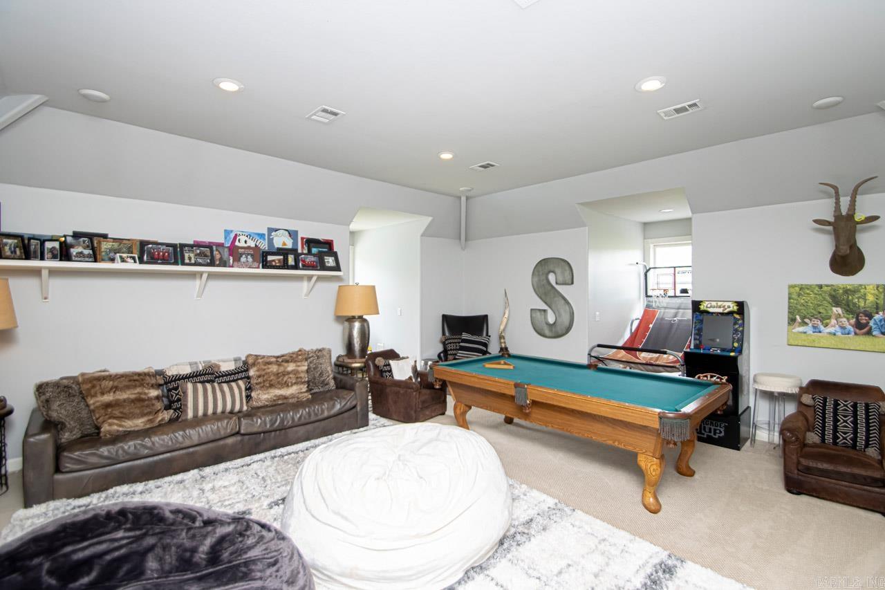 RIVER RANCH - Residential