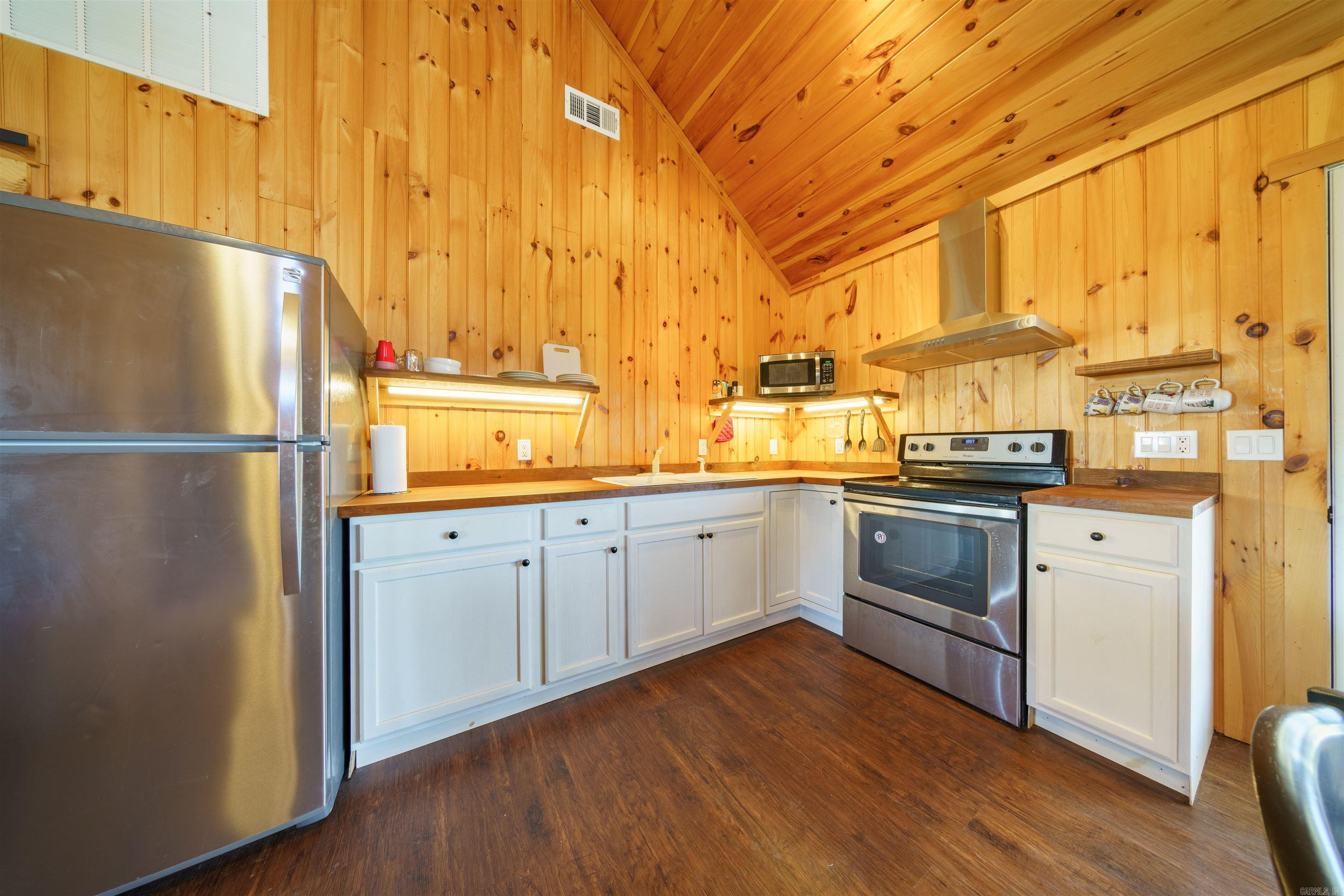 Metes & Bounds - Residential