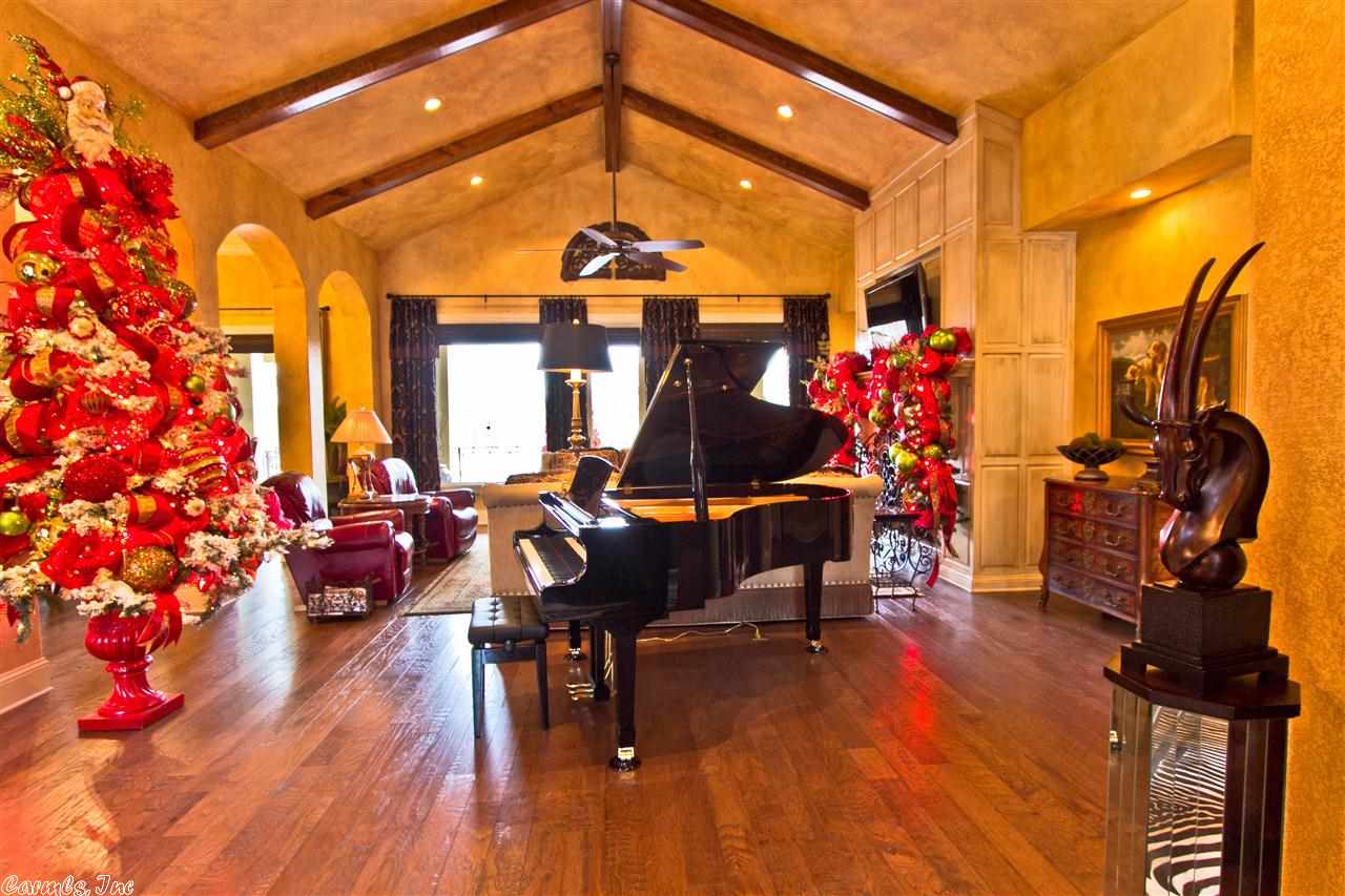 Red Oak Ridge - Residential