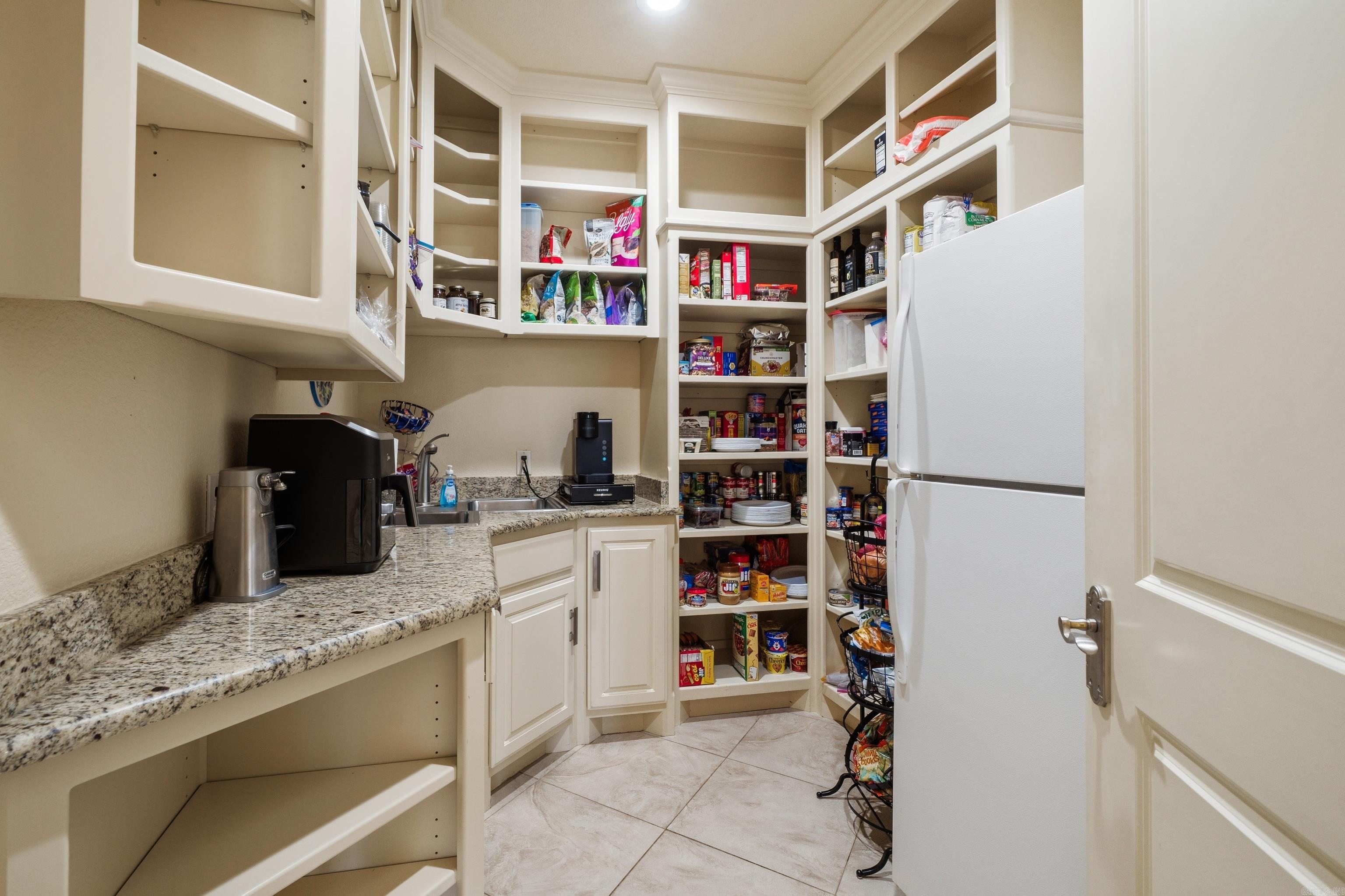 HUNTER HEIGHTS - Residential