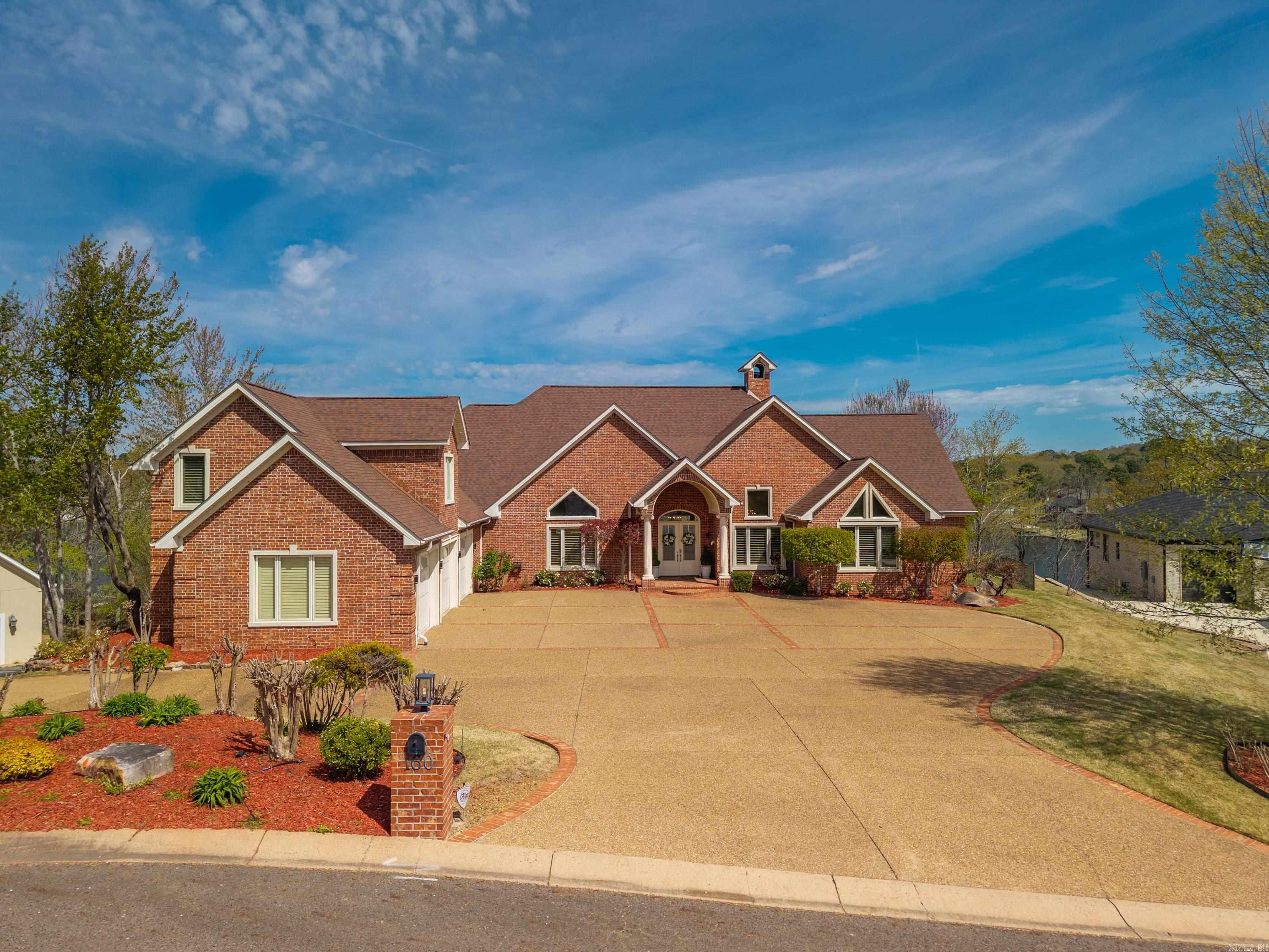 HUNTER HEIGHTS - Residential