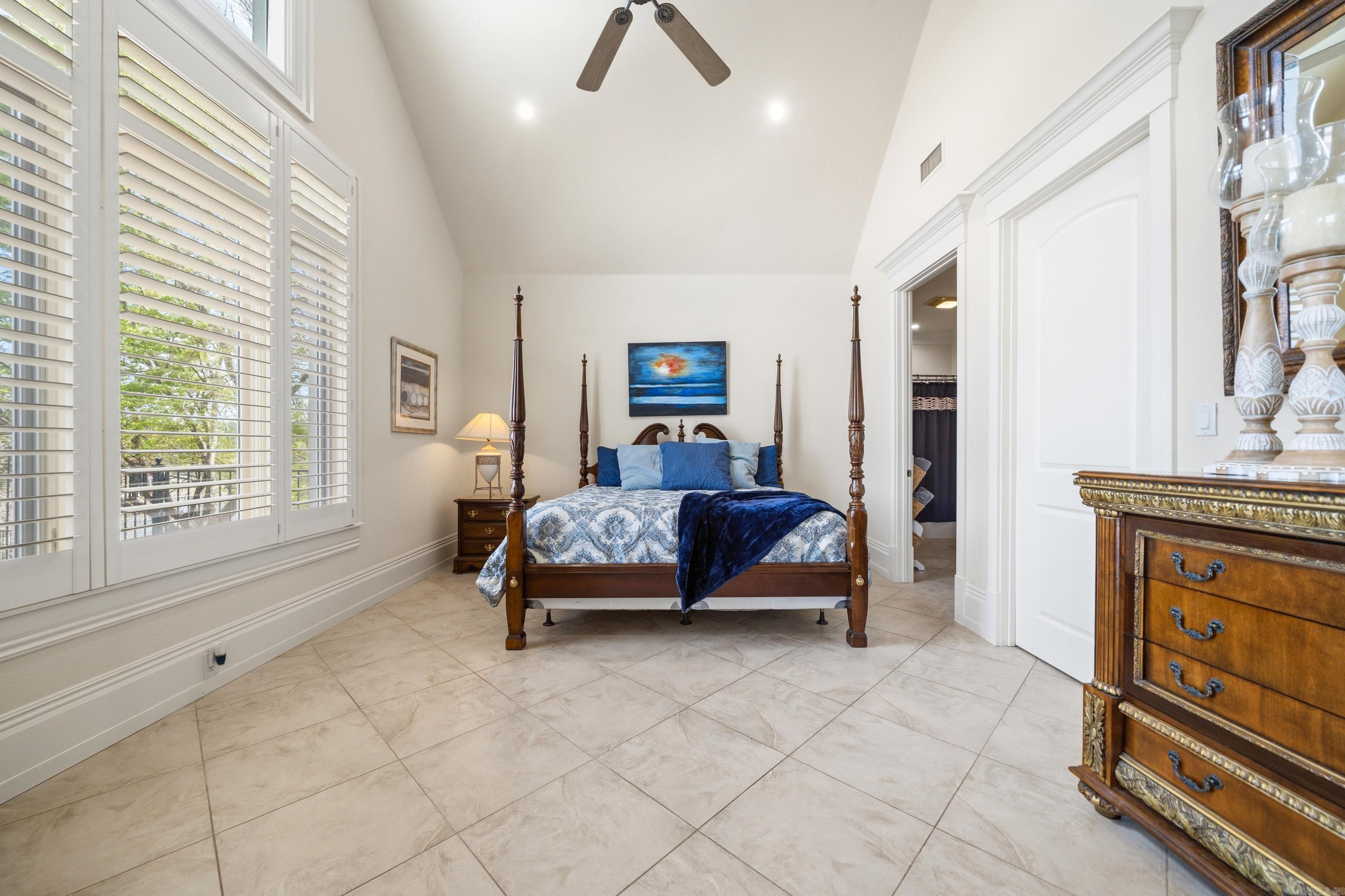 HUNTER HEIGHTS - Residential