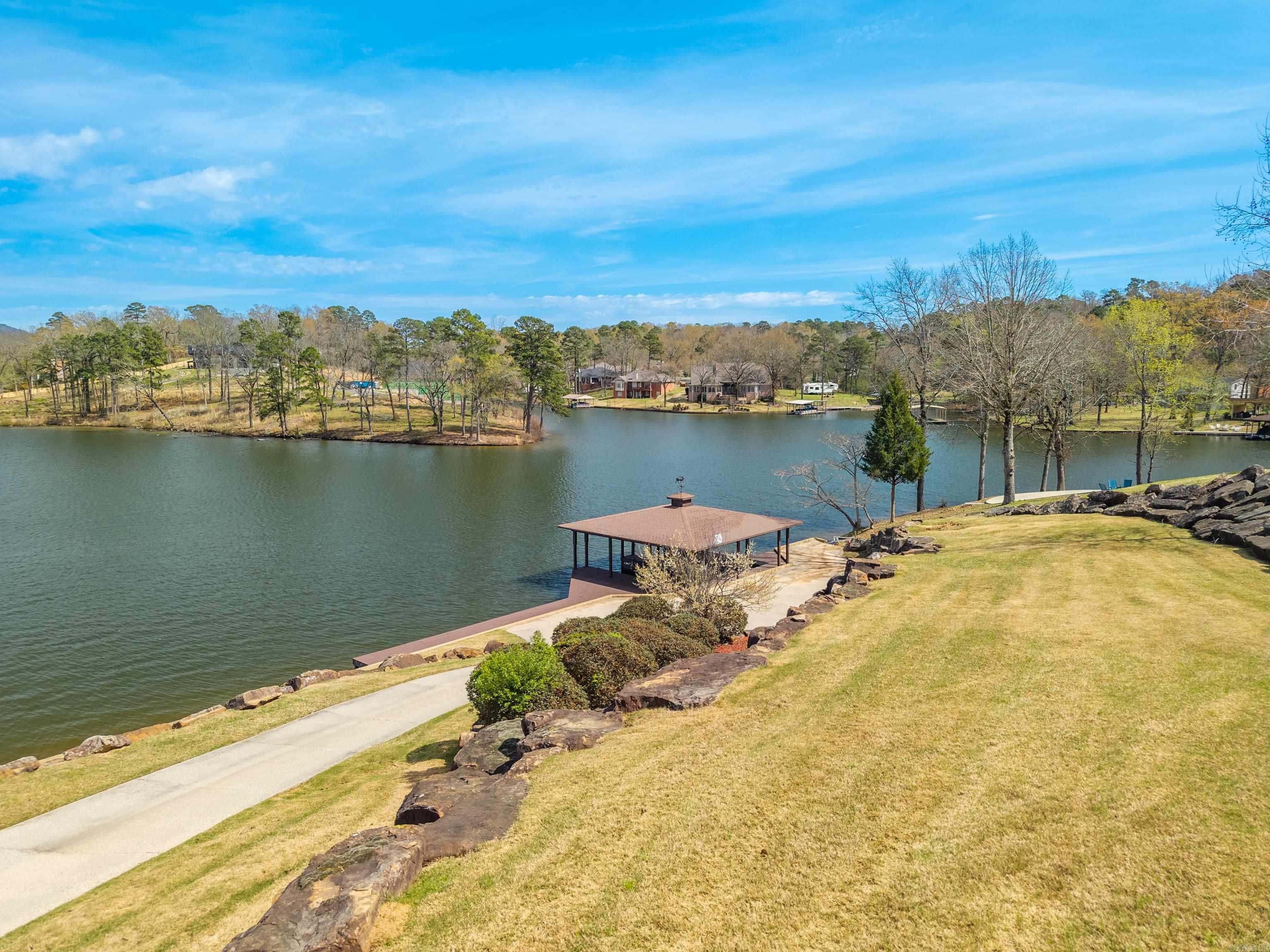 HUNTER HEIGHTS - Residential