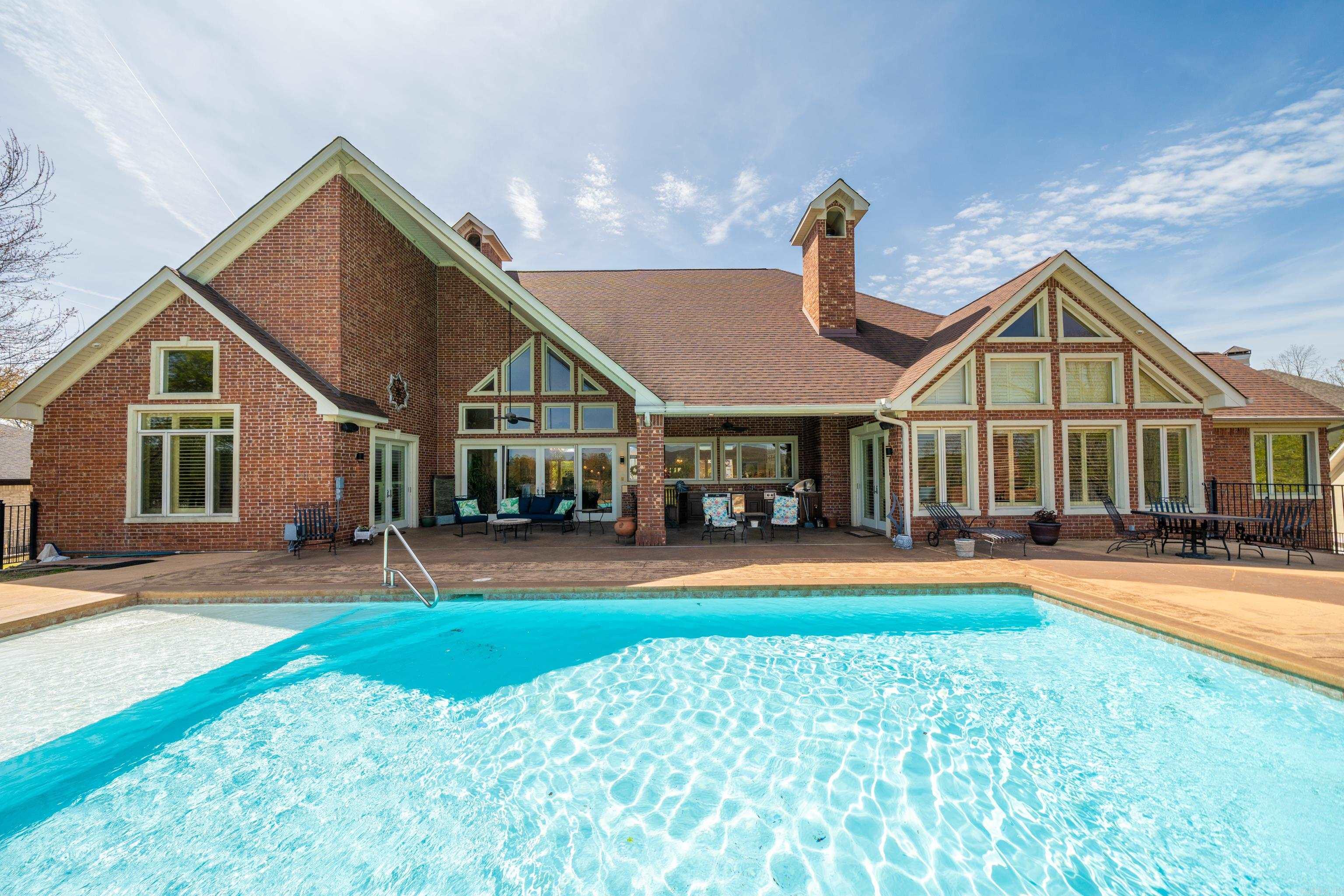 HUNTER HEIGHTS - Residential