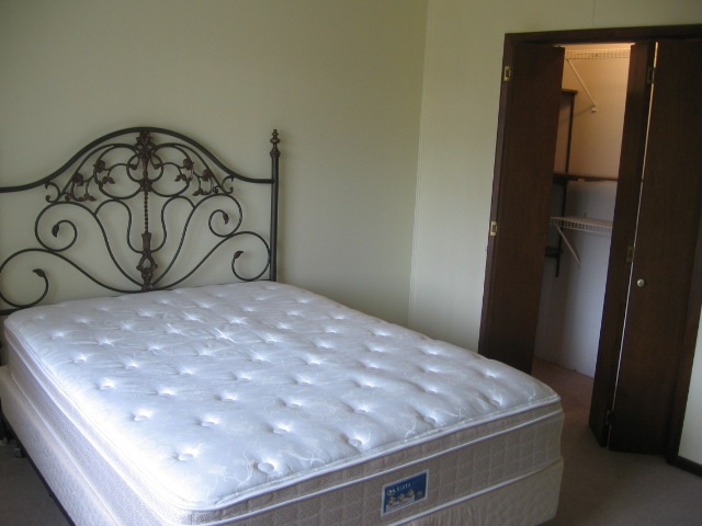 Chelsea Glade Condo - Residential Lease