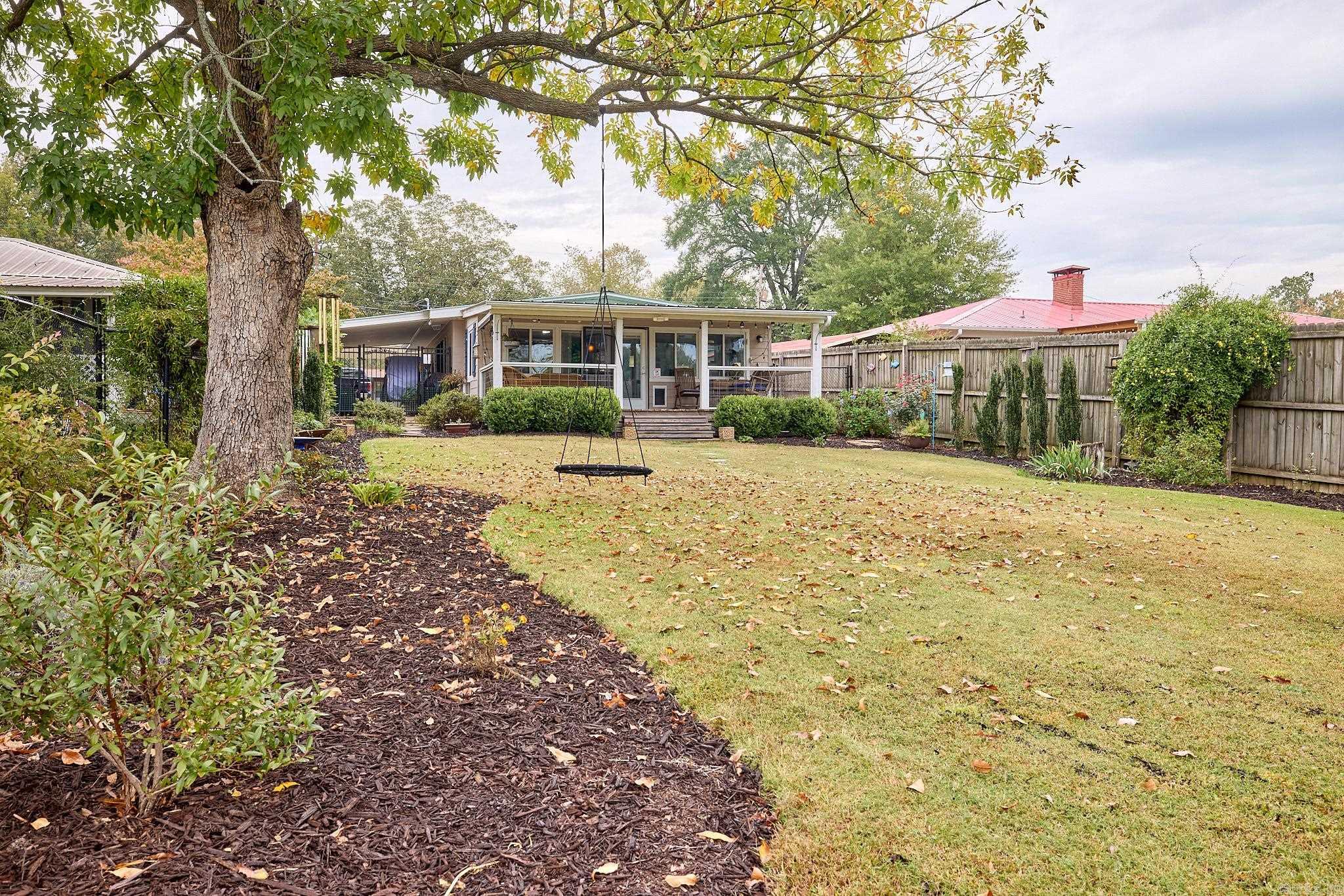 CATHERINE SHORES - Residential