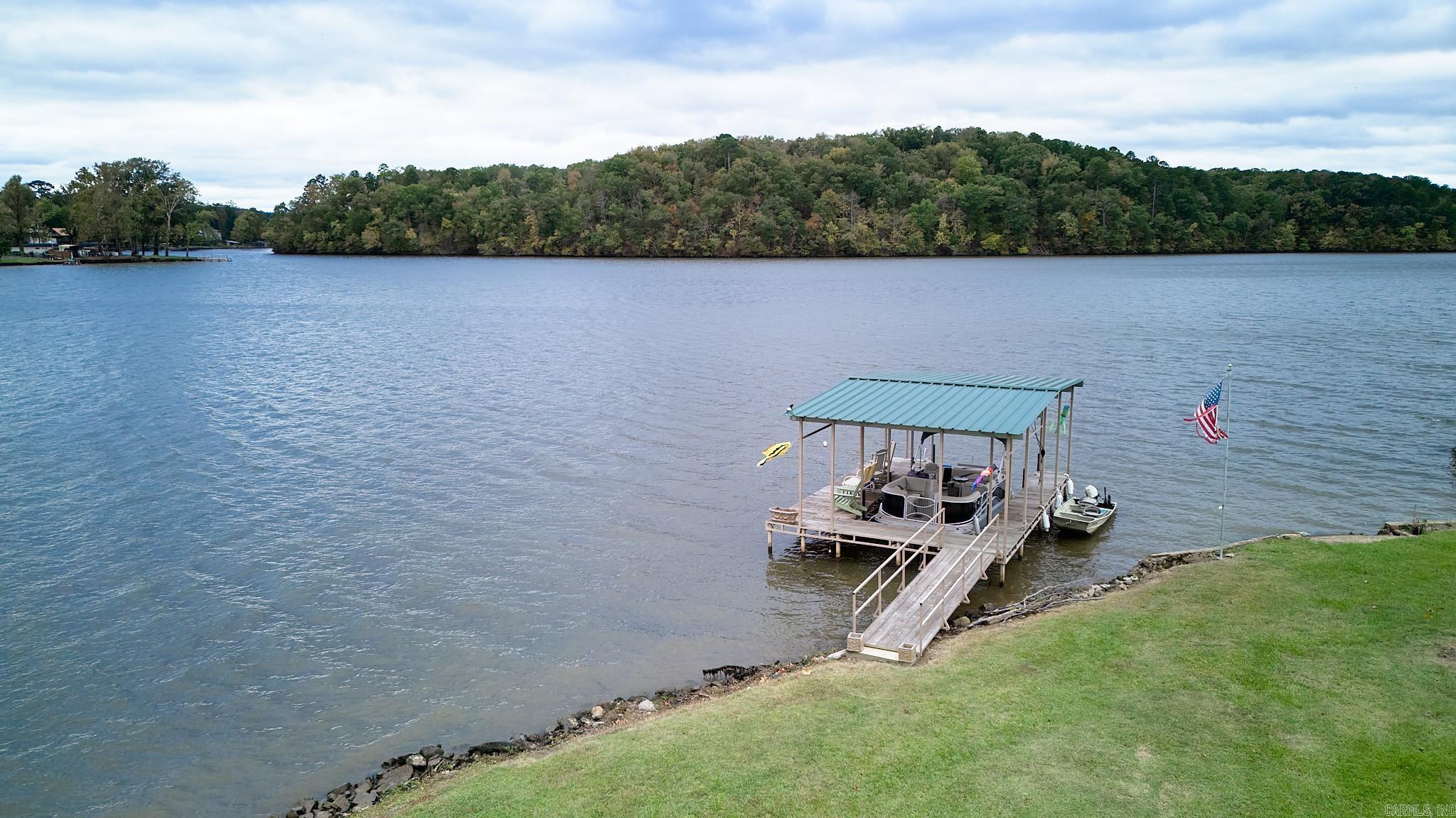 CATHERINE SHORES - Residential