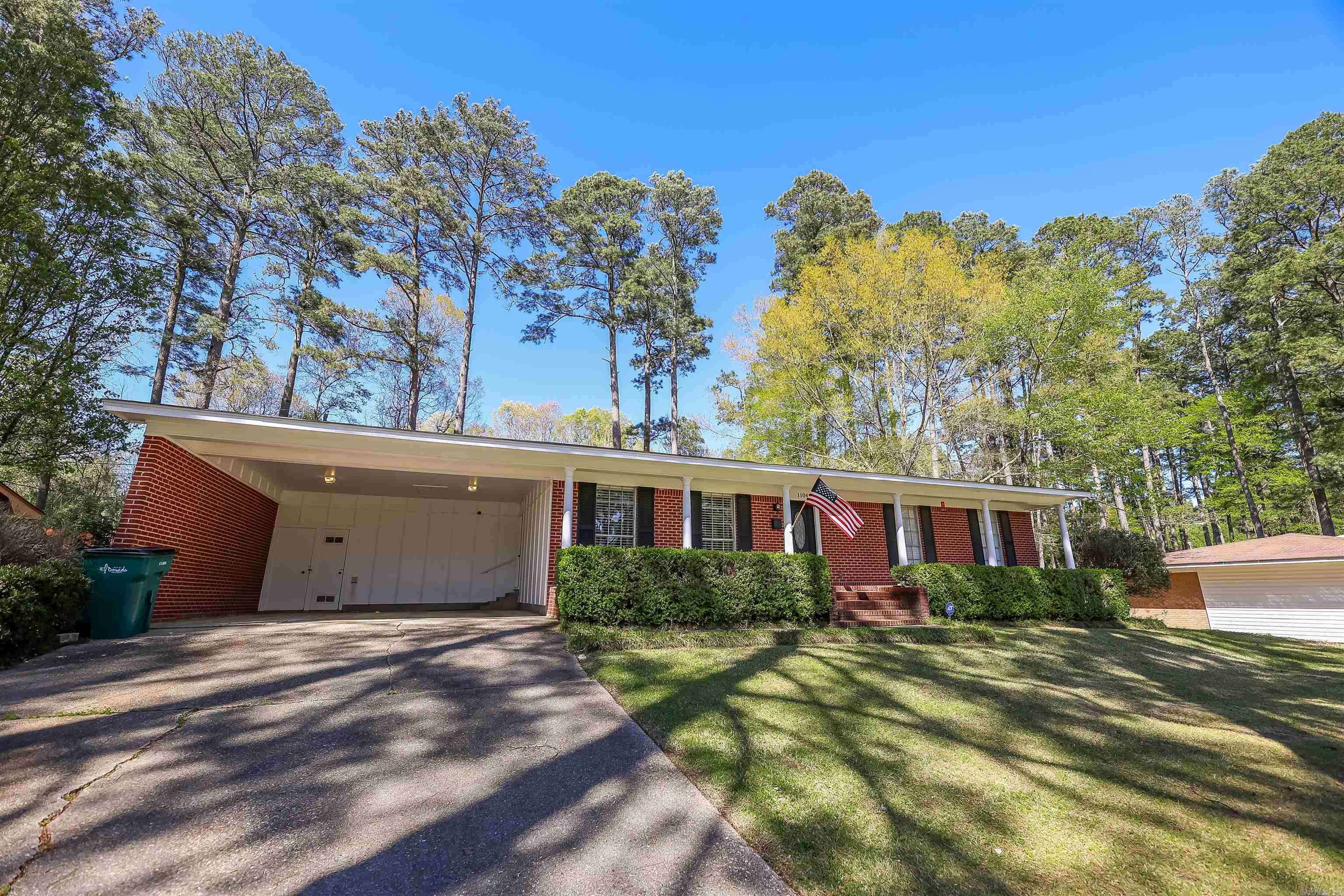 Raquet Club - Residential