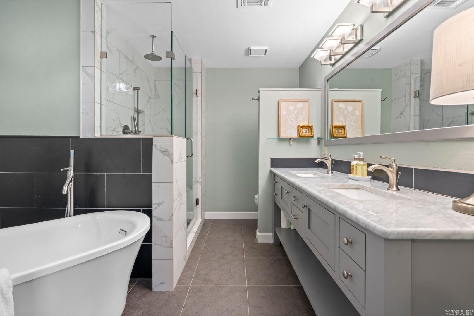 COCA BAY - IN - Residential