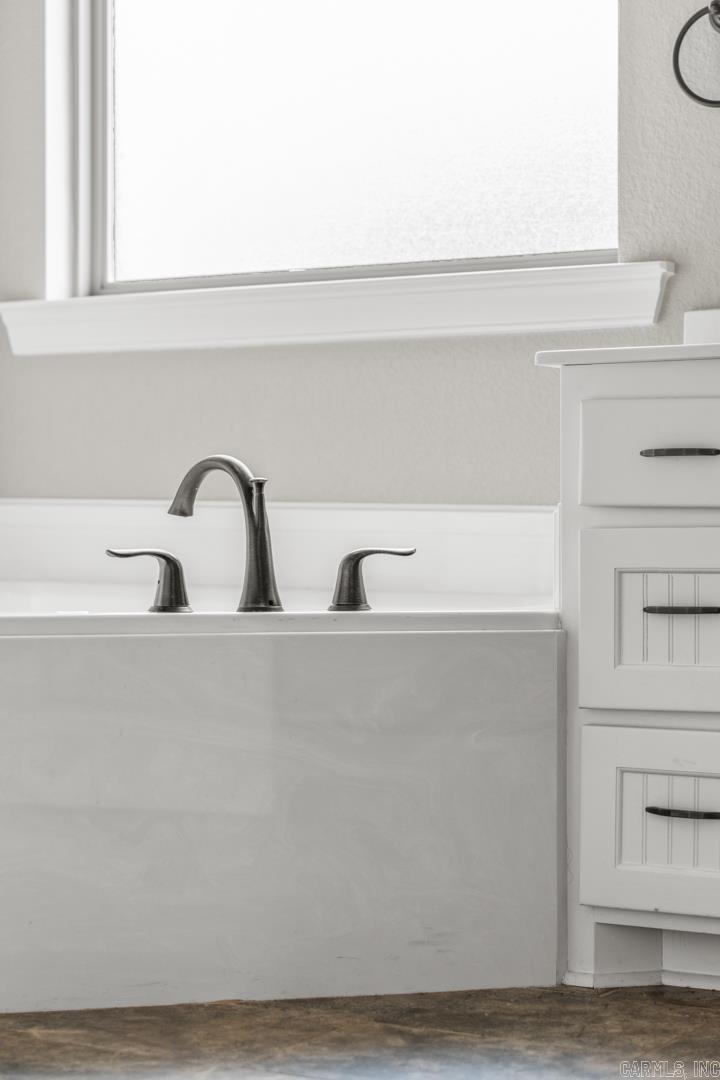 SALEM WOODS - Residential