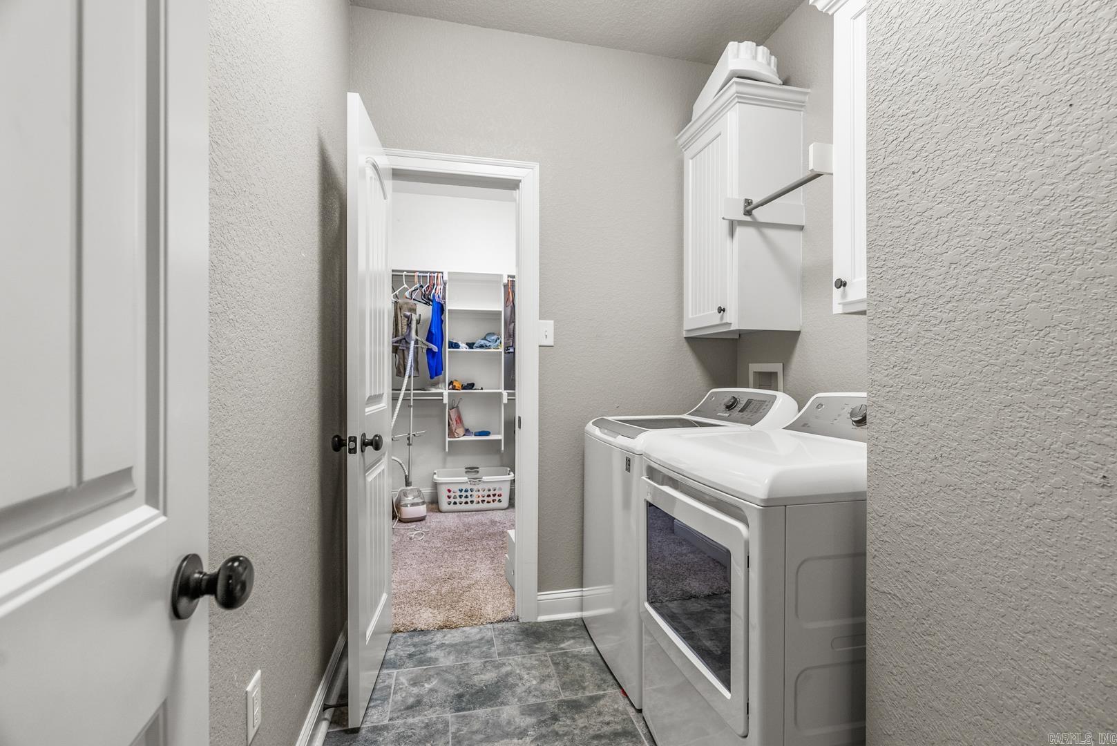 SALEM WOODS - Residential