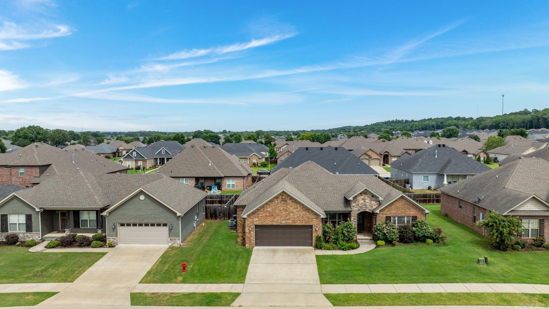 SALEM WOODS - Residential