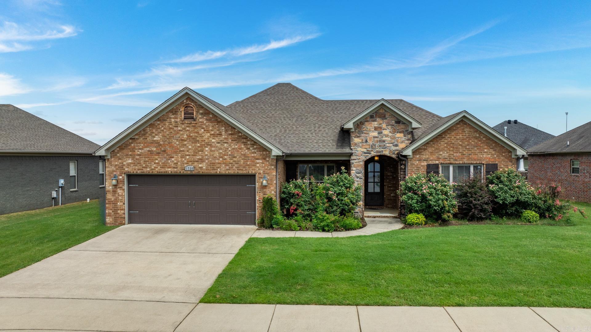 SALEM WOODS - Residential