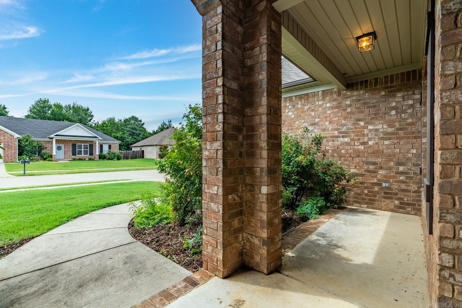 SALEM WOODS - Residential