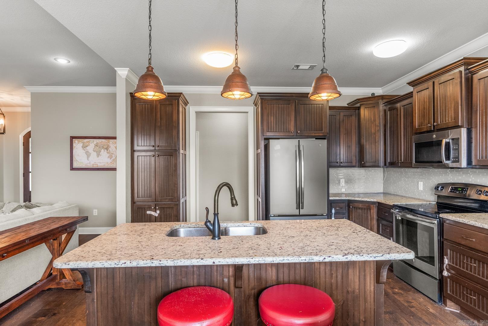 SALEM WOODS - Residential