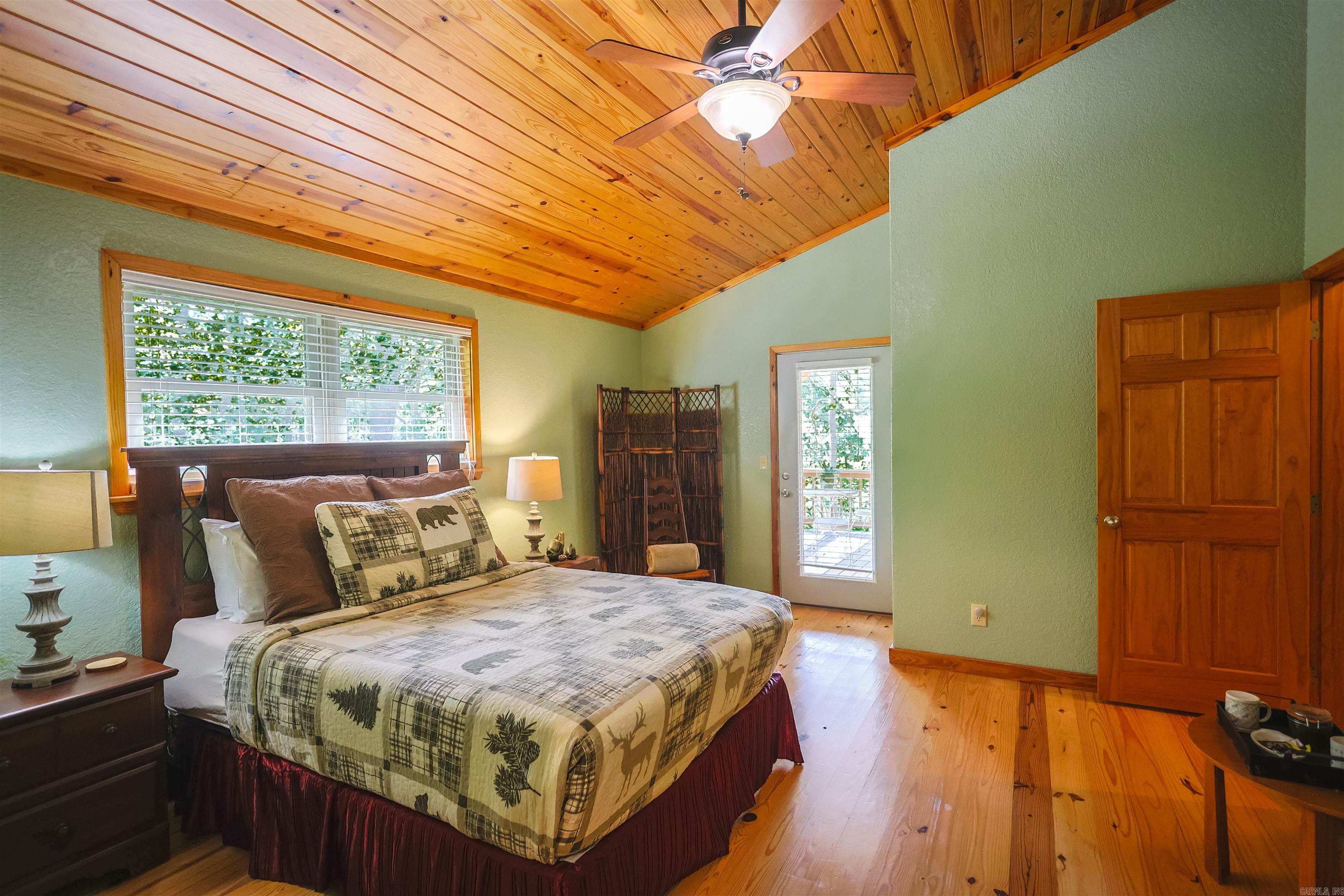 WOODLAND SPRINGS - Residential