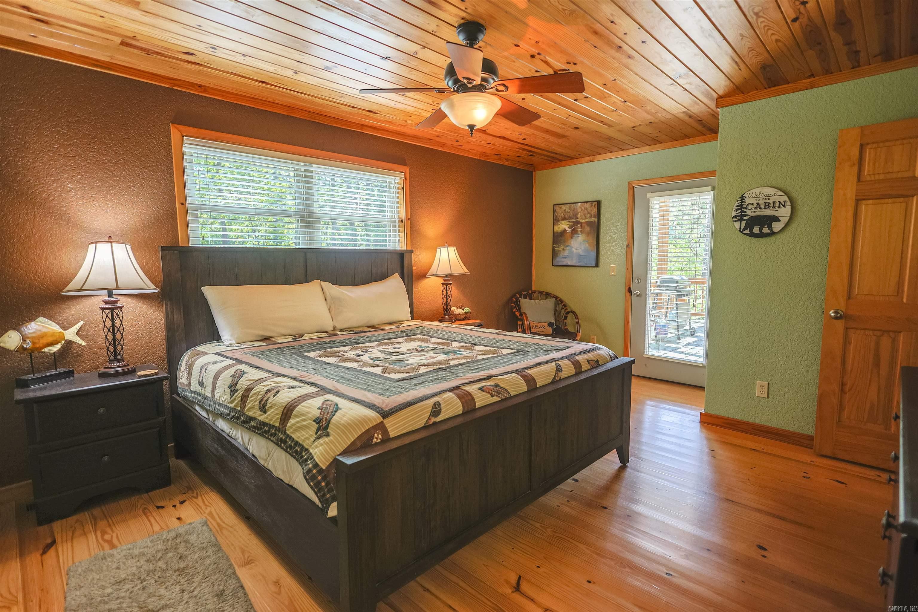 WOODLAND SPRINGS - Residential