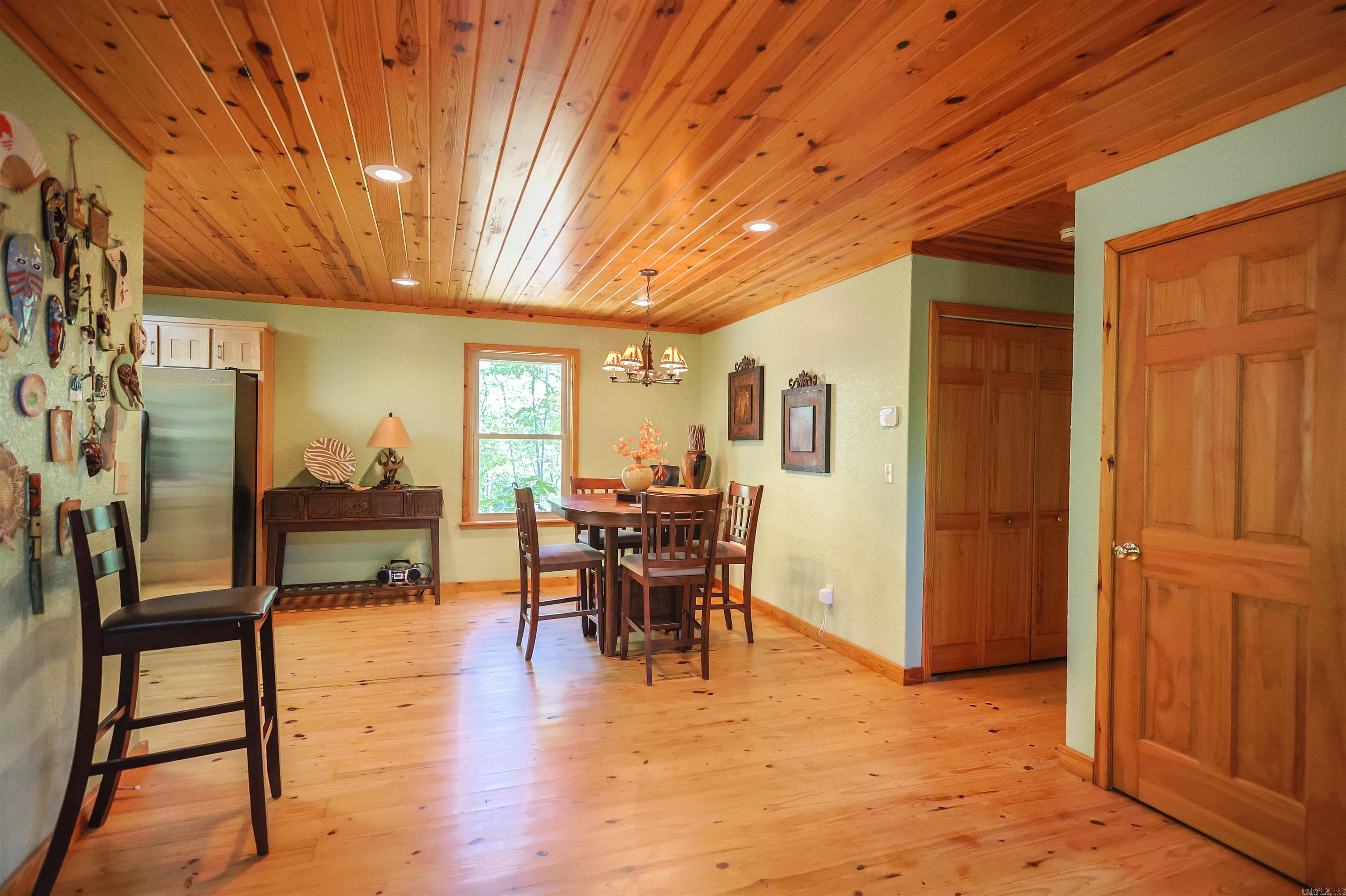 WOODLAND SPRINGS - Residential