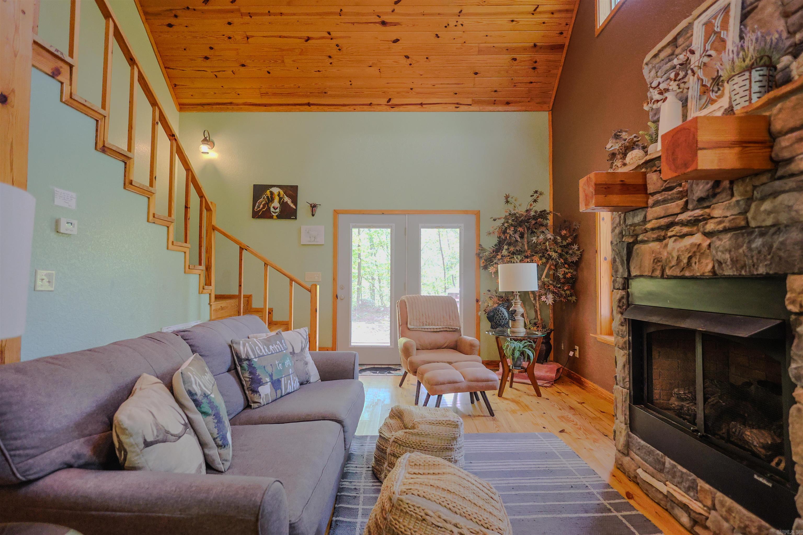 WOODLAND SPRINGS - Residential