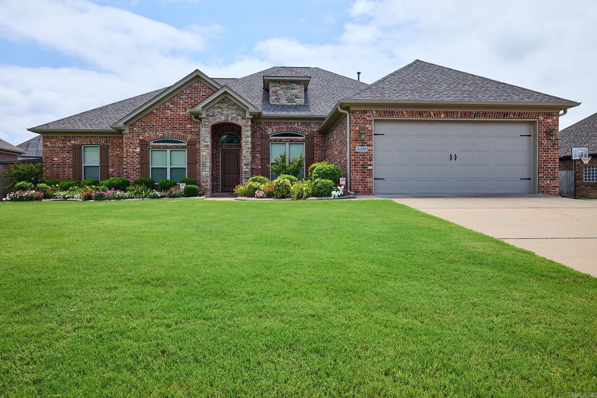 HURRICANE MEADOWS - Residential