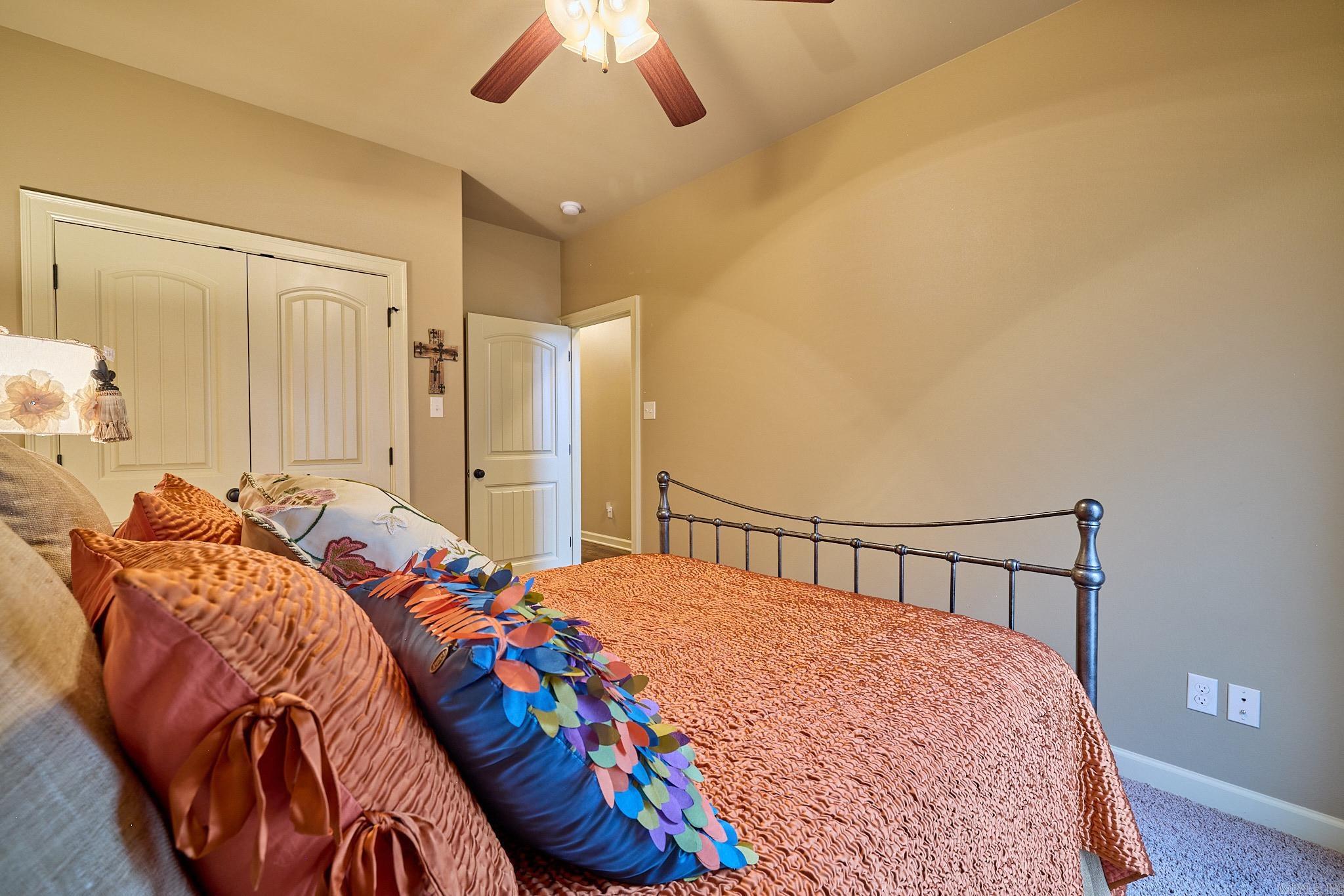 HURRICANE MEADOWS - Residential