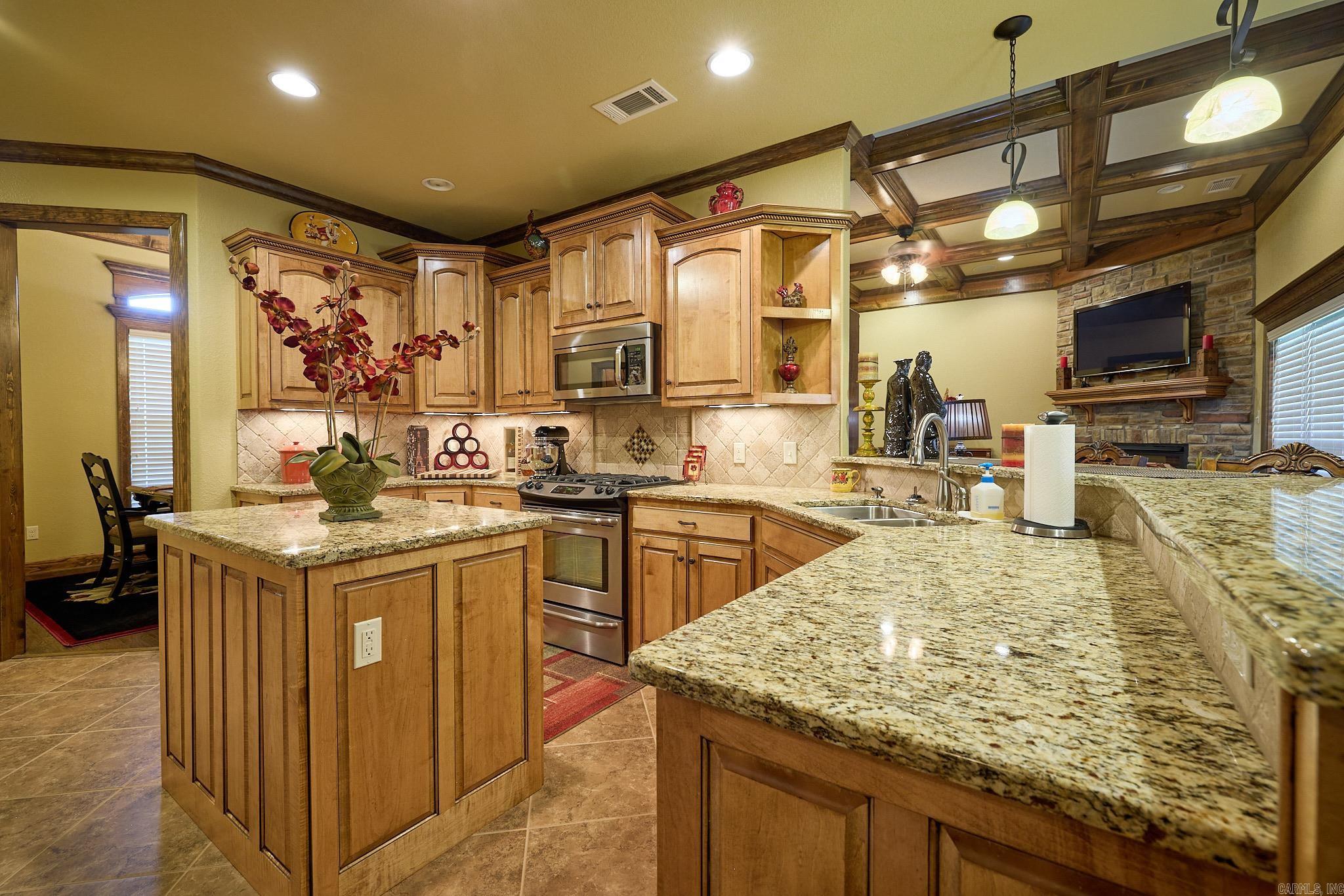 HURRICANE MEADOWS - Residential