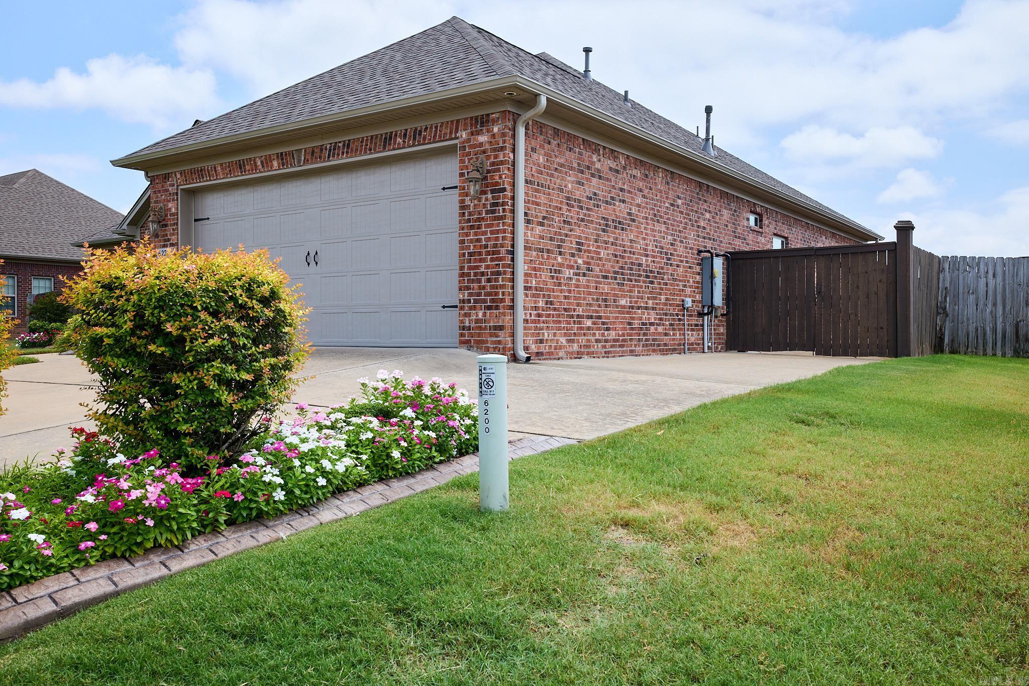 HURRICANE MEADOWS - Residential