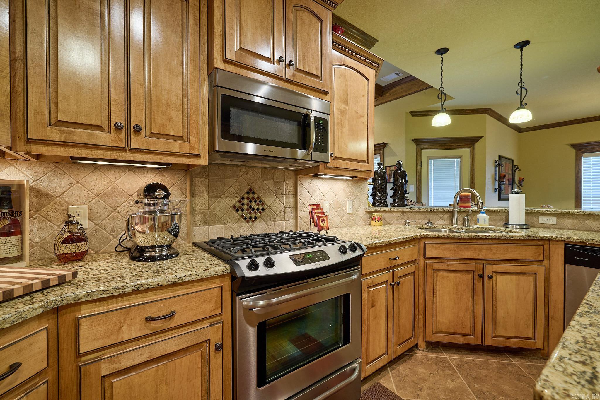 HURRICANE MEADOWS - Residential