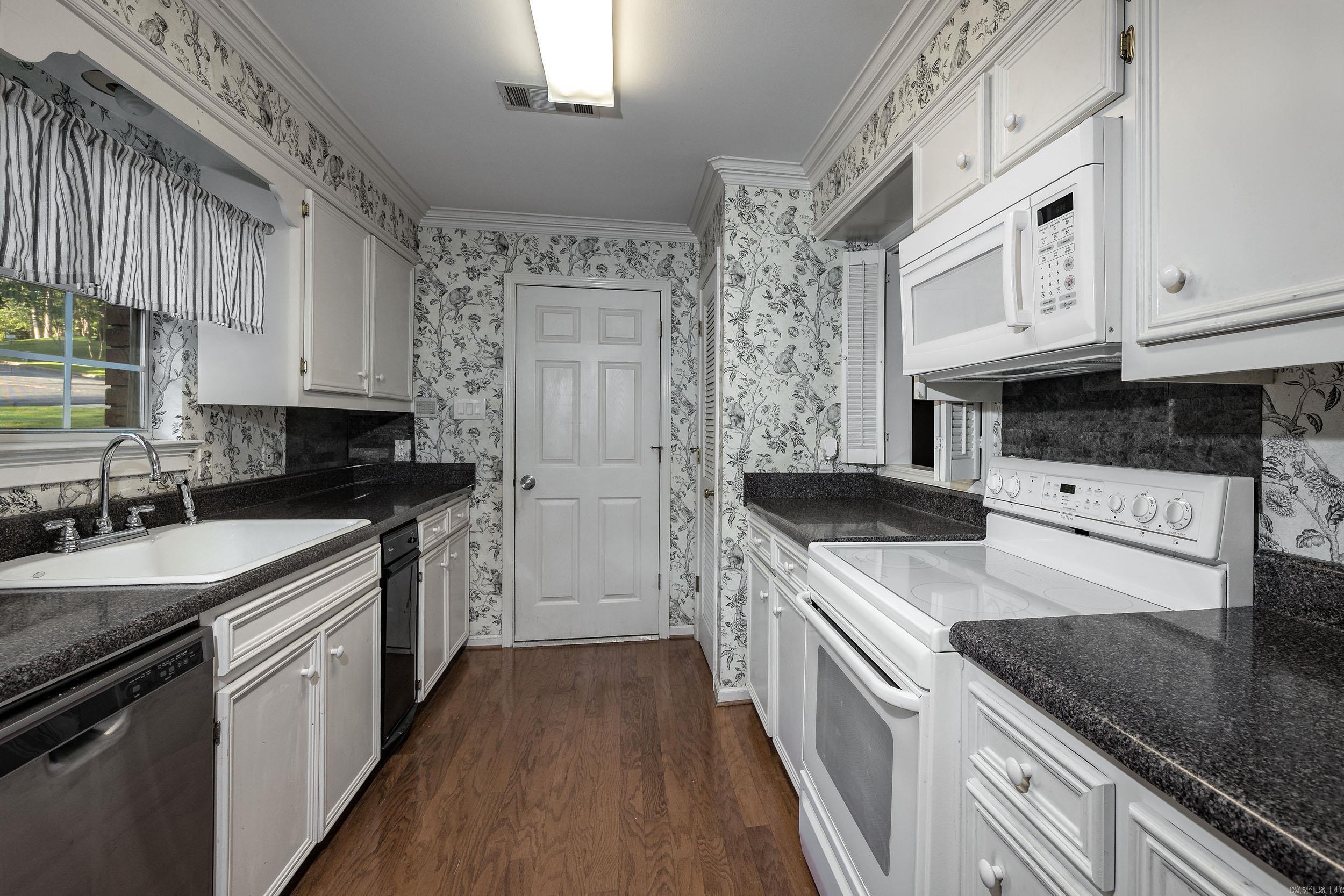 CAMBRIDGE PLACE ADDN - Residential