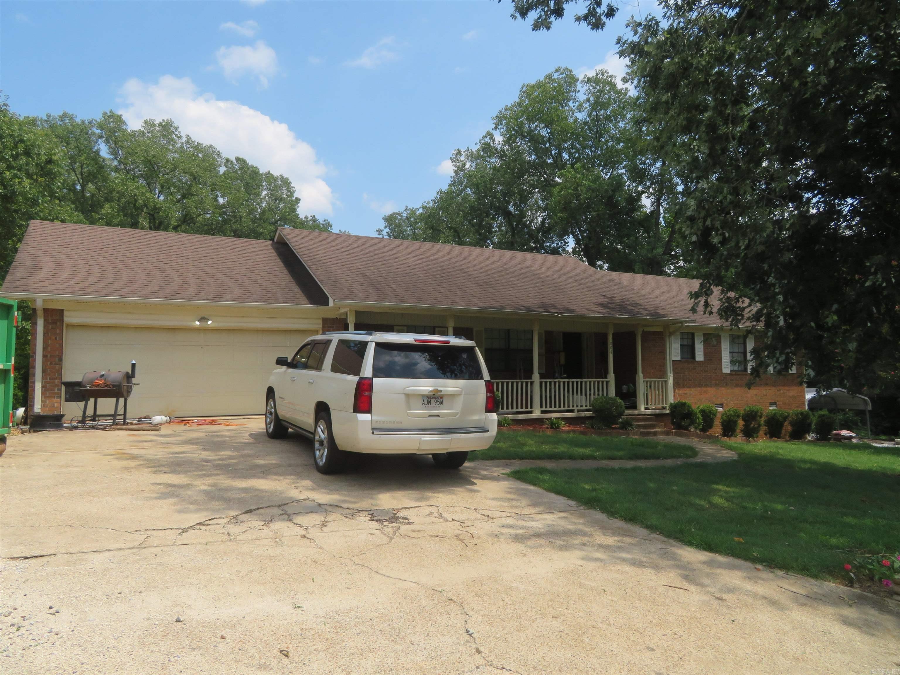 PINE HILLS PARK ADDN - Residential