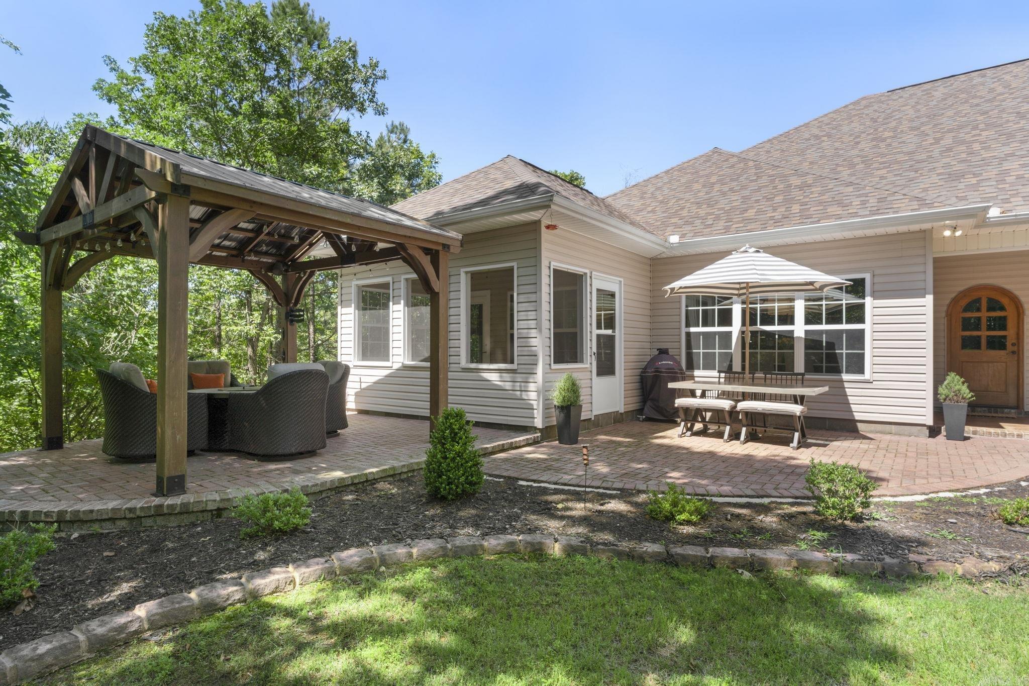 EAGLE RIDGE ESTATES - Residential