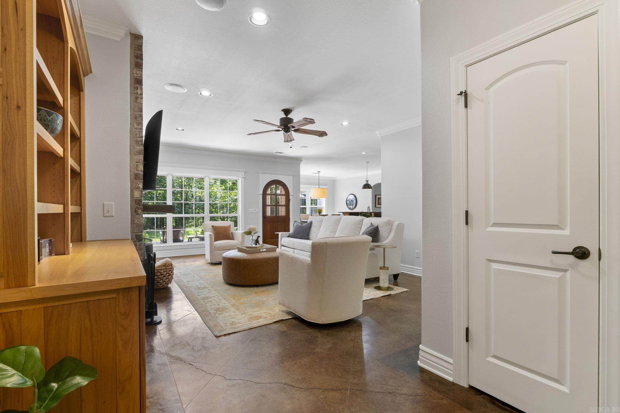 EAGLE RIDGE ESTATES - Residential